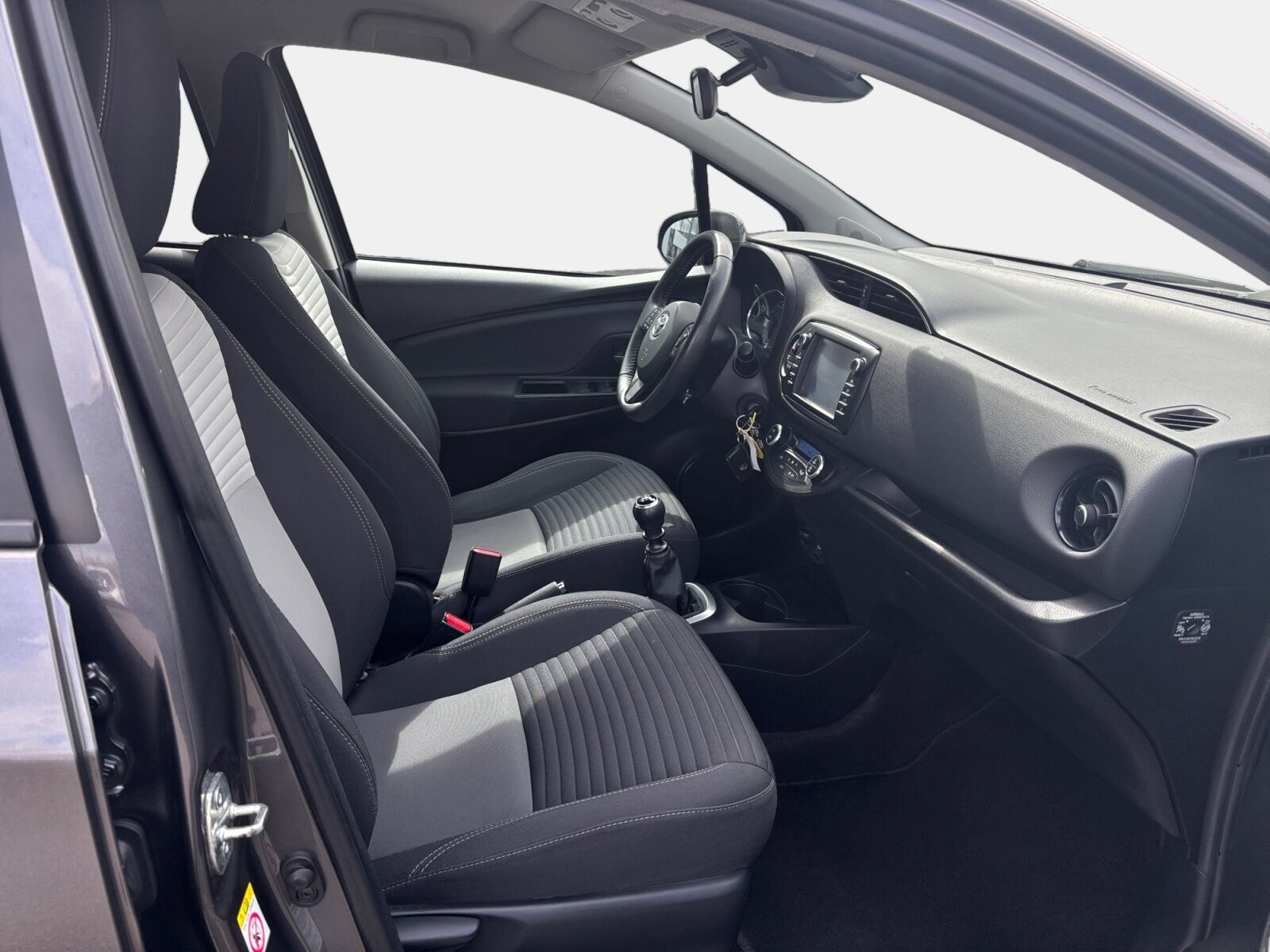 Billede af Toyota Yaris 1,5 VVT-I T2 Premium 111HK 5d 6g