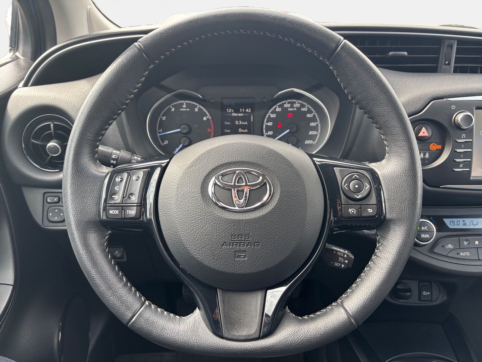 Billede af Toyota Yaris 1,5 VVT-I T3 Smartpakke 111HK 5d 6g