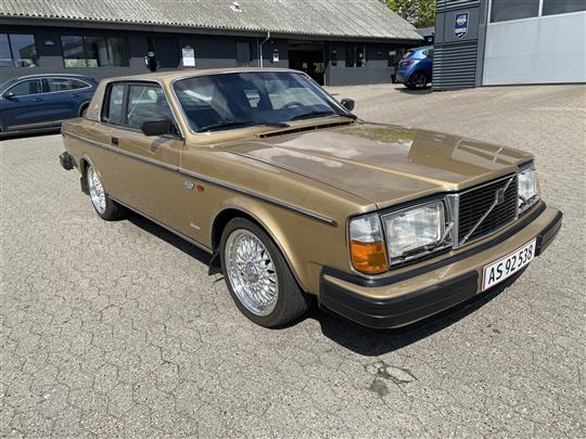 Volvo 262 2,7 155HK 2d Aut.