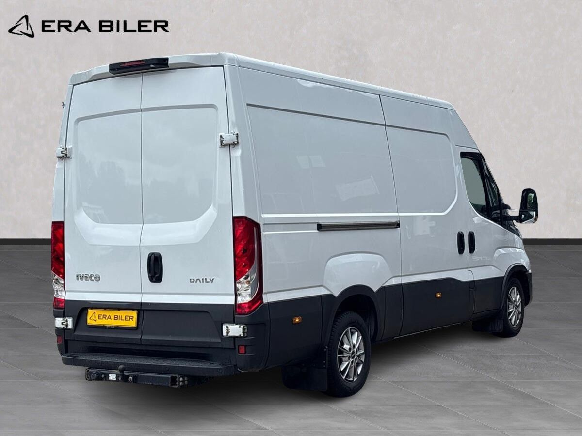 Billede af Iveco Daily 35S21 12m3 3,0 D Hi-Matic 210HK Van 8g Aut.