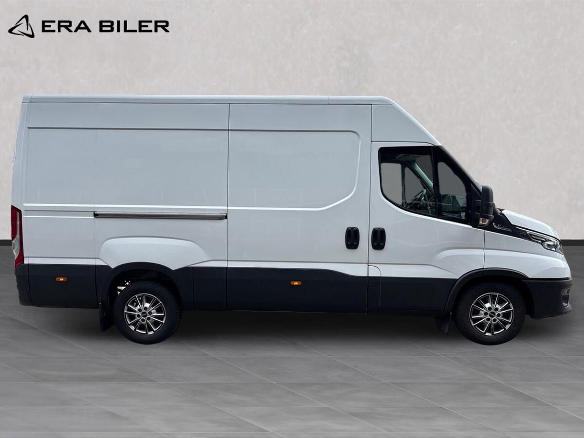 Billede af Iveco Daily 35S21 12m3 3,0 D Hi-Matic 210HK Van 8g Aut.