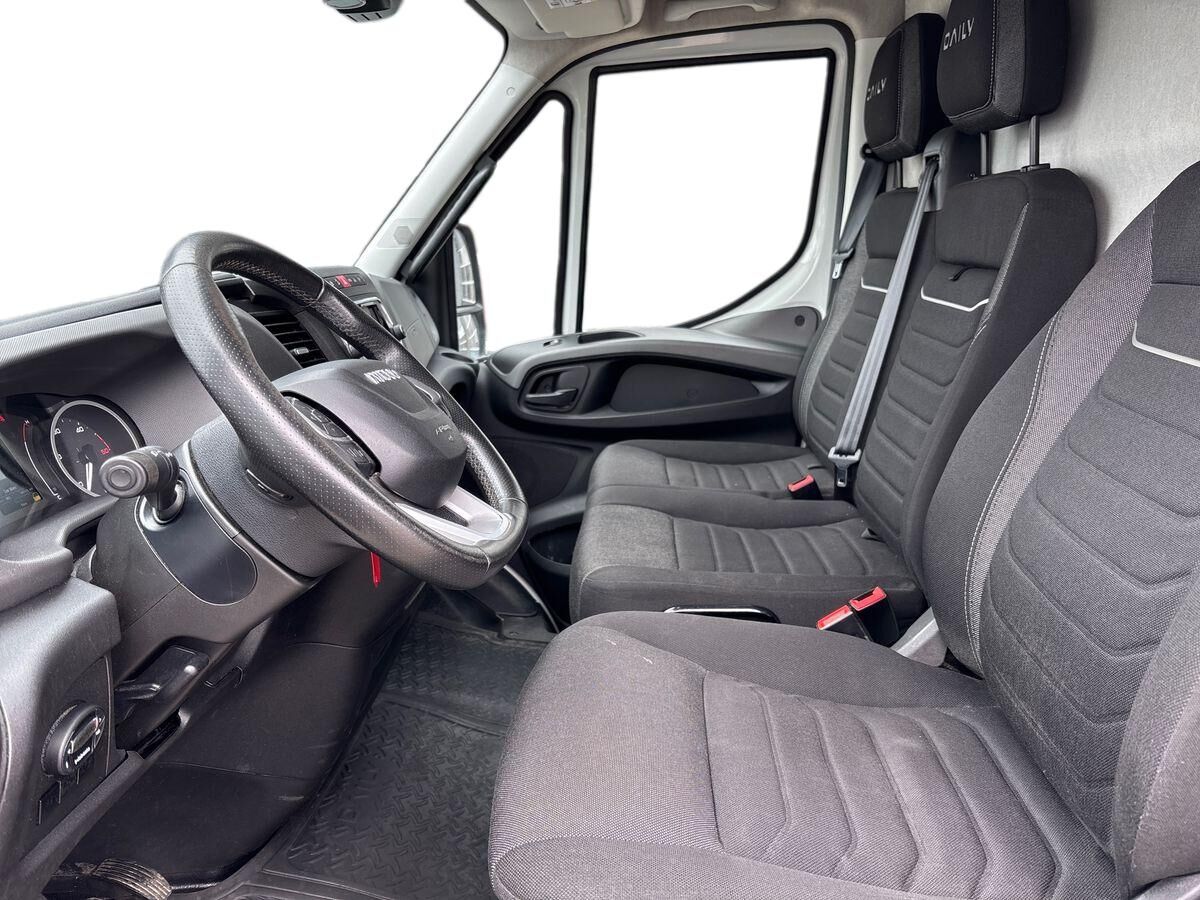 Billede af Iveco Daily 35S21 12m3 3,0 D Hi-Matic 210HK Van 8g Aut.