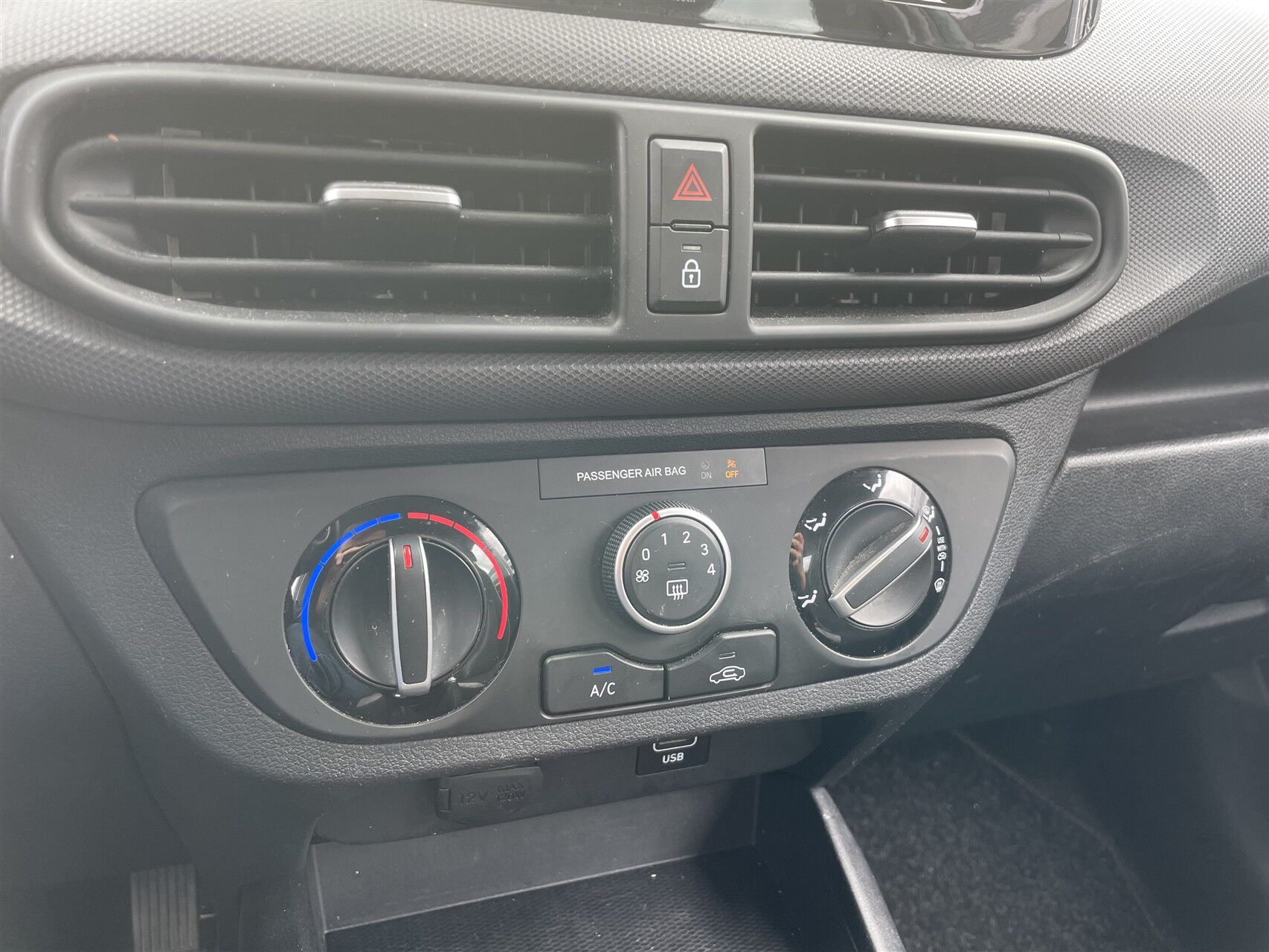 Billede af Hyundai i10 1,0 Essential 67HK 5d