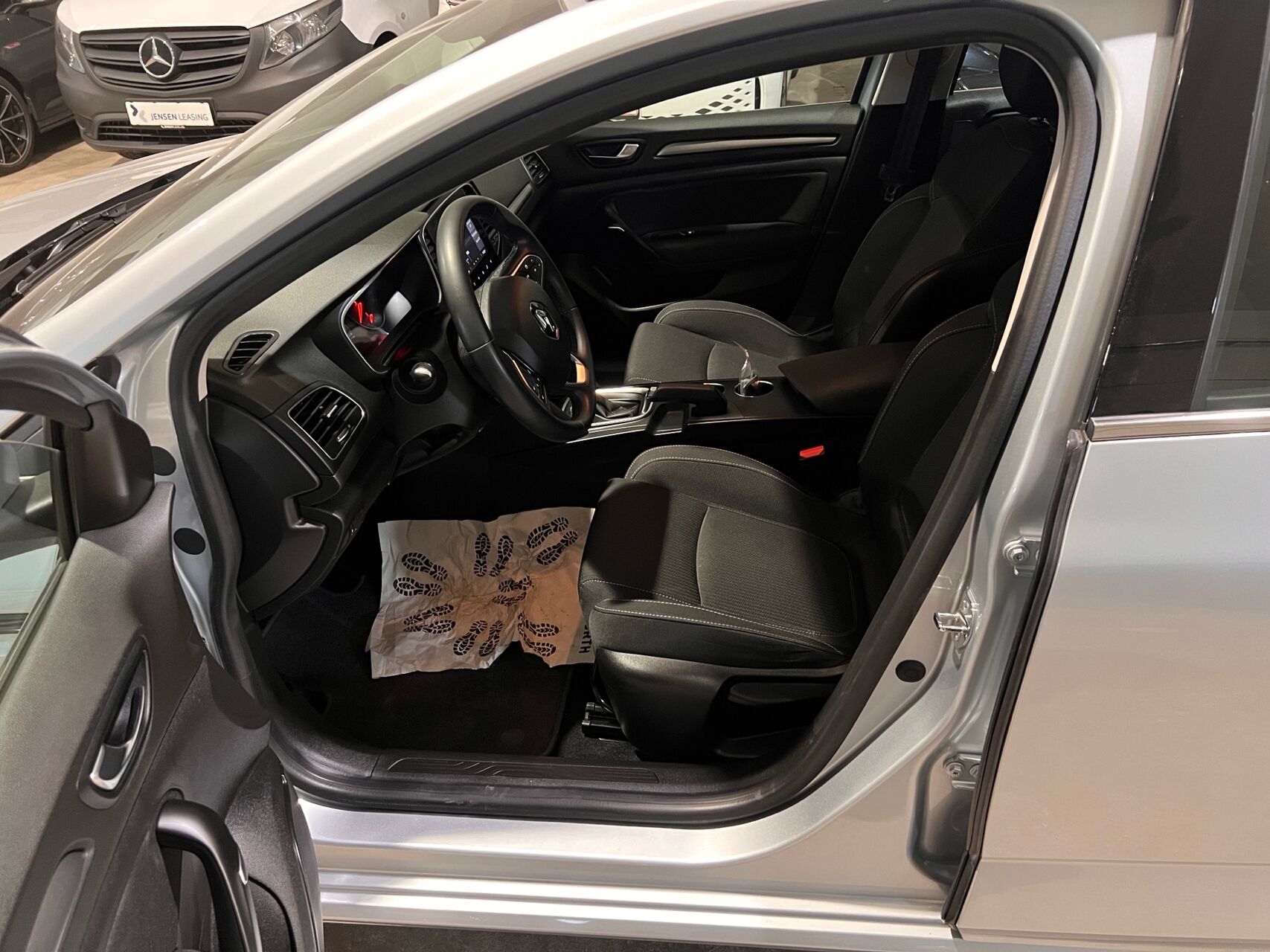 Billede af Renault Mégane Sport Tourer 1,3 TCE Zen EDC 140HK Stc 7g Aut.