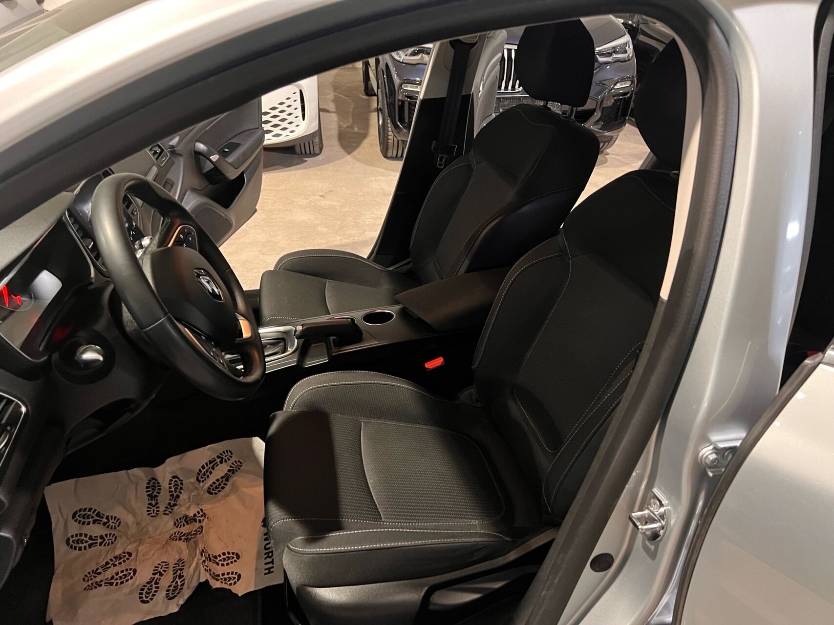 Billede af Renault Mégane Sport Tourer 1,3 TCE Zen EDC 140HK Stc 7g Aut.