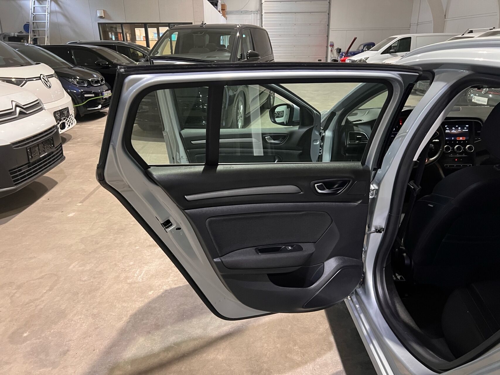 Billede af Renault Mégane Sport Tourer 1,3 TCE Zen EDC 140HK Stc 7g Aut.
