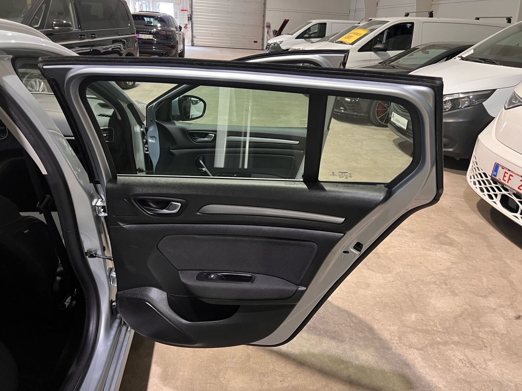 Billede af Renault Mégane Sport Tourer 1,3 TCE Zen EDC 140HK Stc 7g Aut.