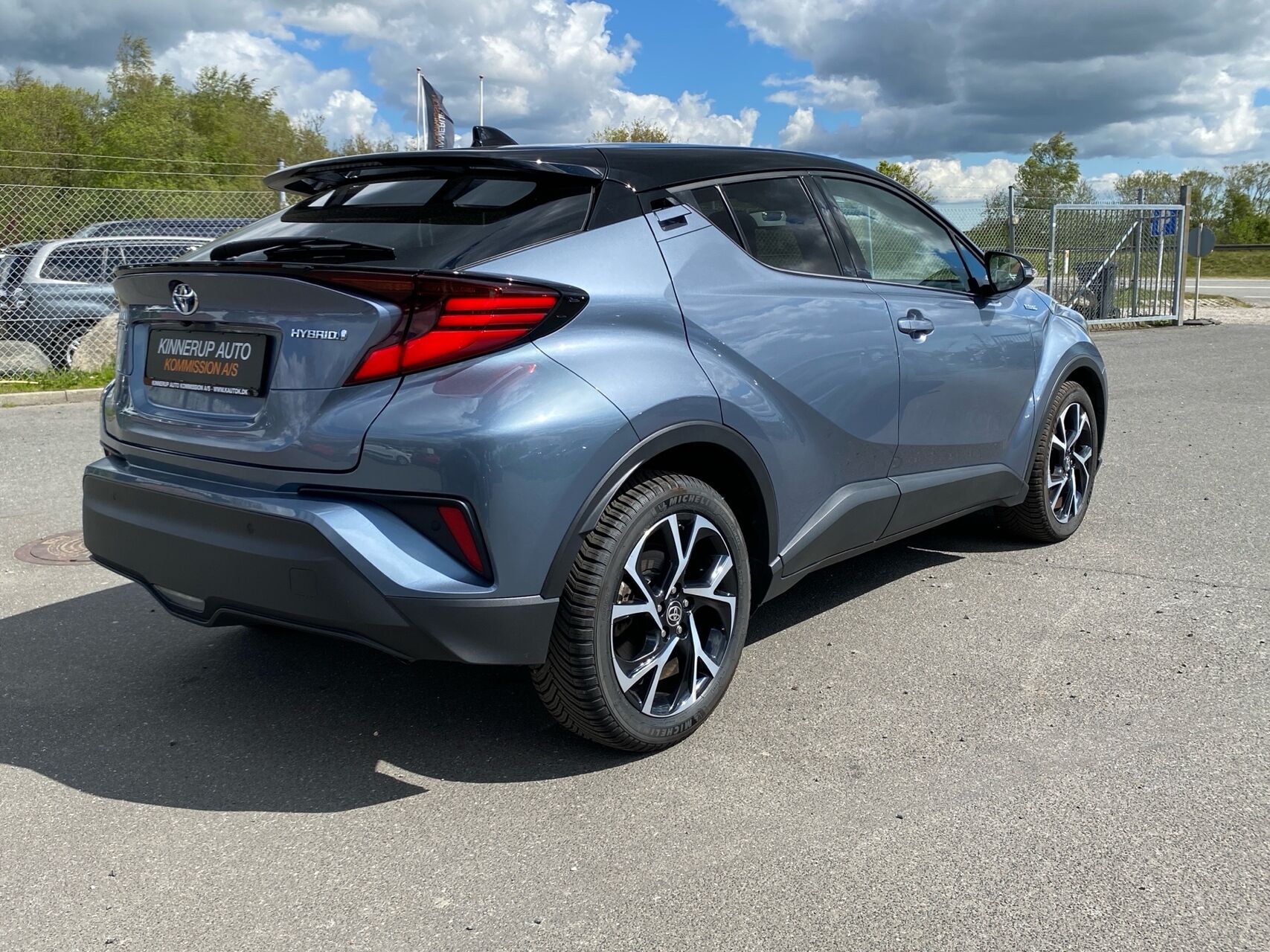 Billede af Toyota C-HR 1,8 Hybrid C-LUB Premium Multidrive S 122HK 5d Aut.