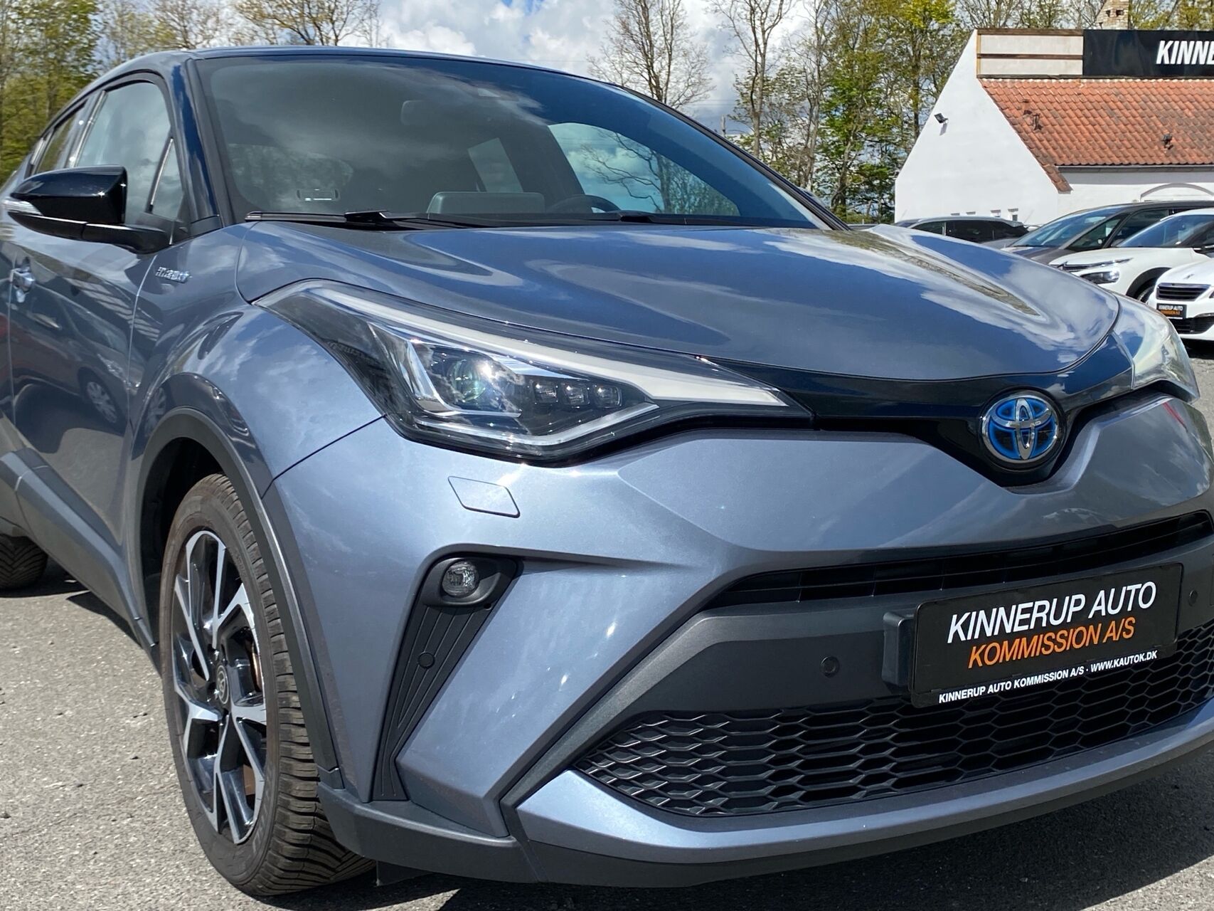 Billede af Toyota C-HR 1,8 Hybrid C-LUB Premium Multidrive S 122HK 5d Aut.
