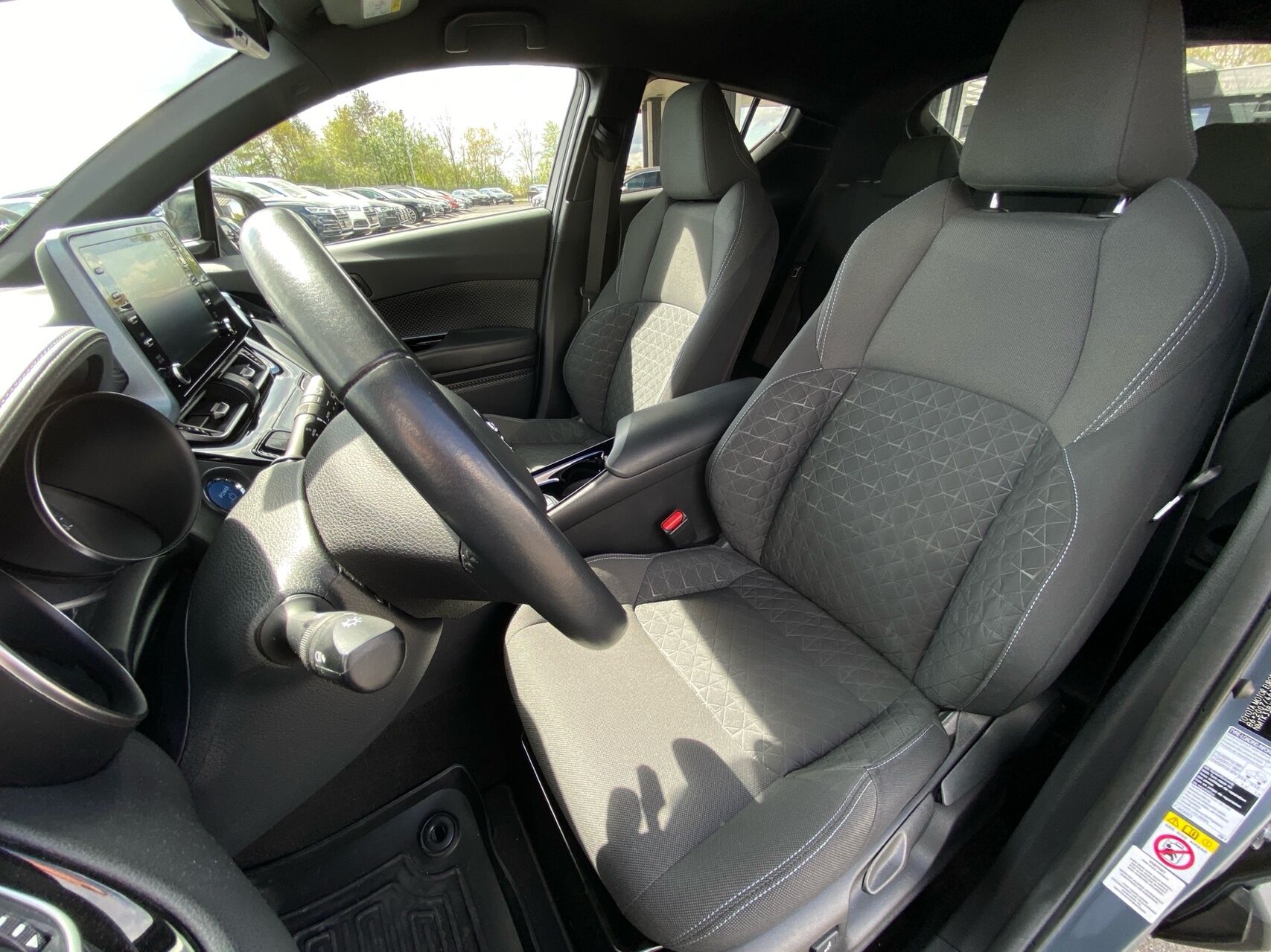 Billede af Toyota C-HR 1,8 Hybrid C-LUB Premium Multidrive S 122HK 5d Aut.