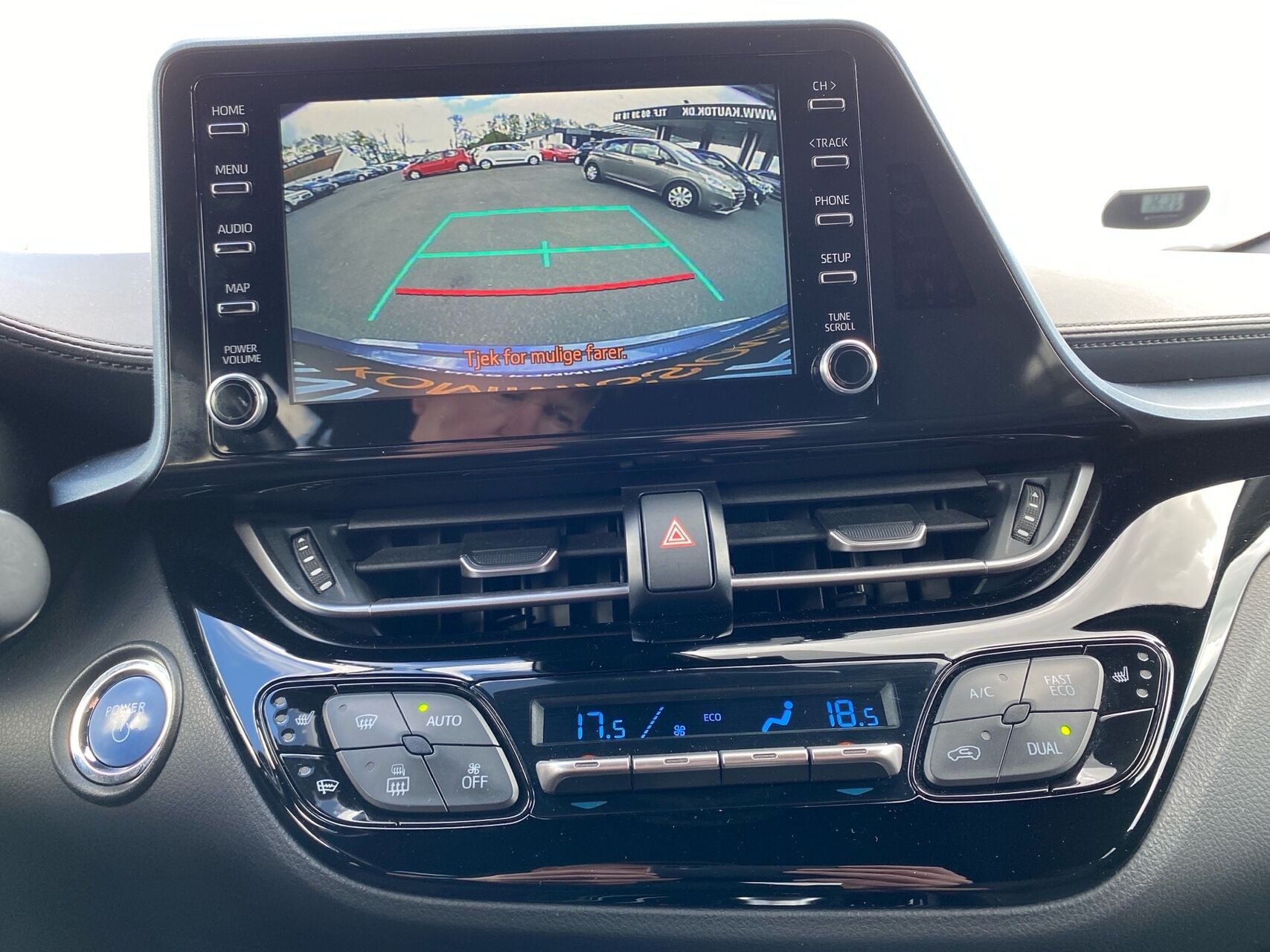 Billede af Toyota C-HR 1,8 Hybrid C-LUB Premium Multidrive S 122HK 5d Aut.