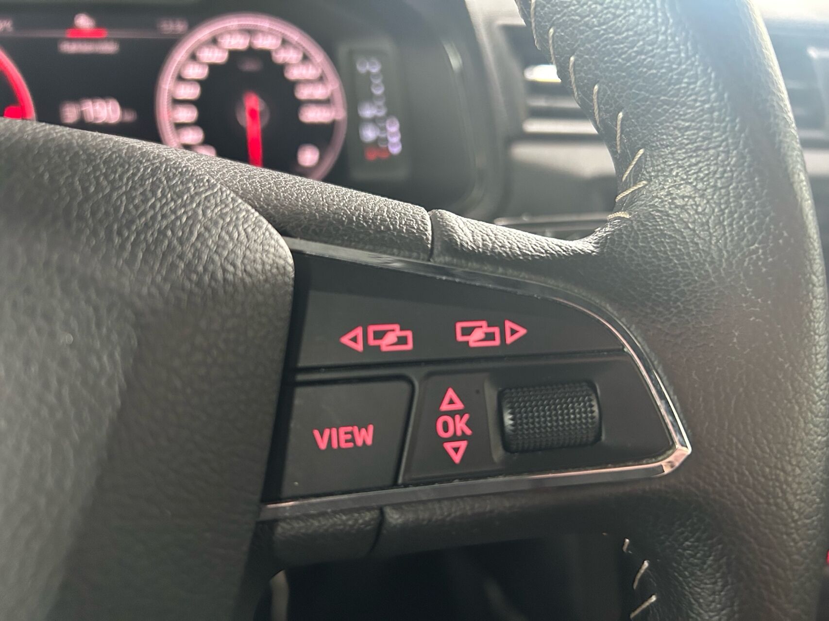 Billede af Seat Arona 1,0 TSI Xcellence Start/Stop DSG 115HK 5d 7g Aut.