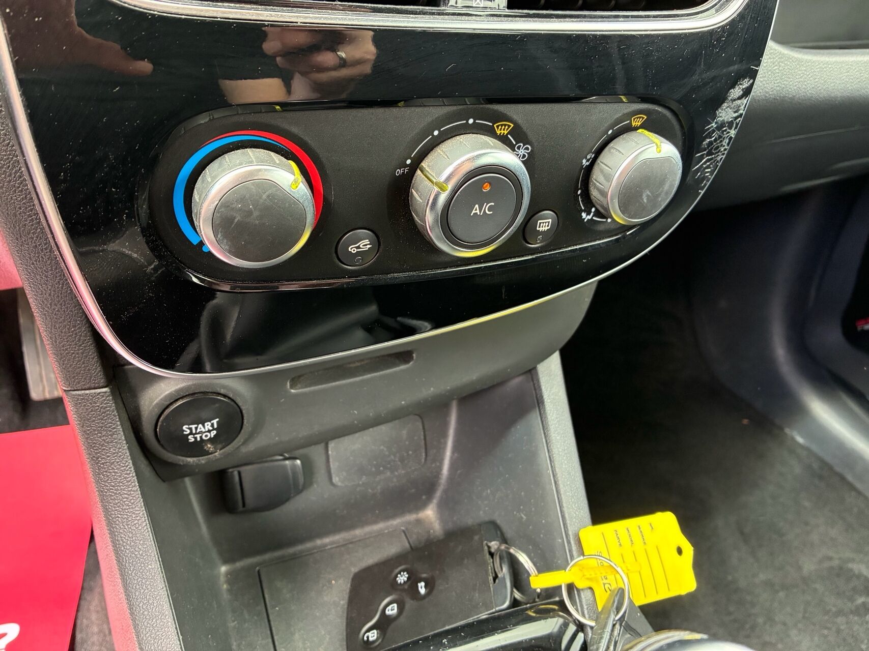 Billede af Renault Clio Sport Tourer 0,9 Energy TCe Zen 90HK Stc