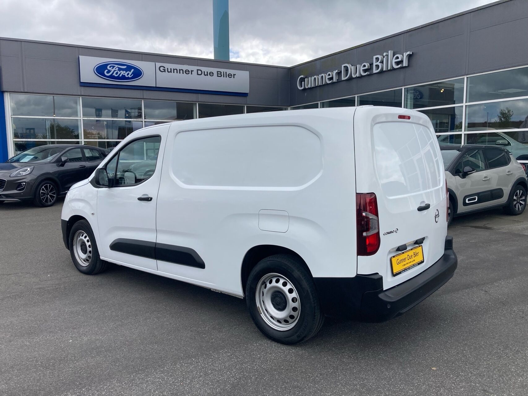 Billede af Opel Combo-e L2V1 EL 136HK Van Aut.