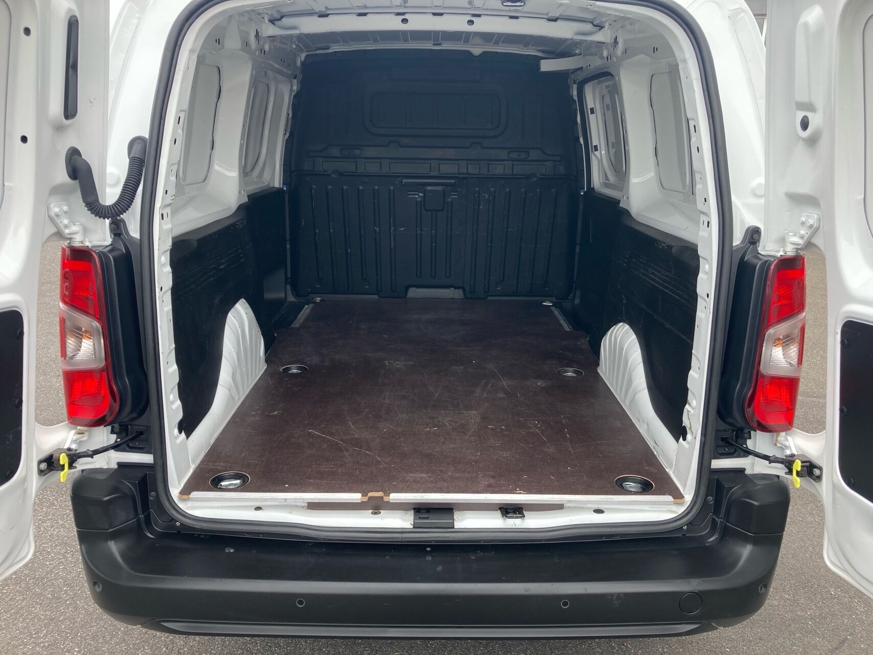 Billede af Opel Combo-e L2V1 EL 136HK Van Aut.