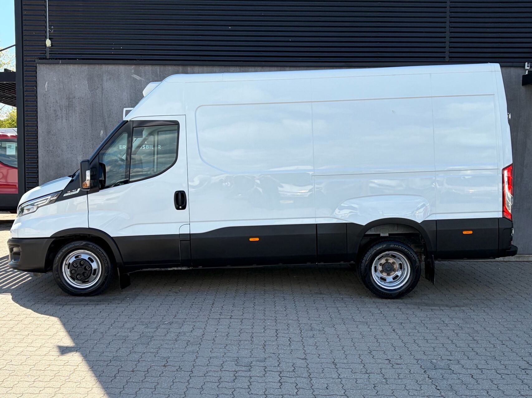 Billede af Iveco Daily 35C18 12m3 3,0 D 180HK Van 8g Aut.