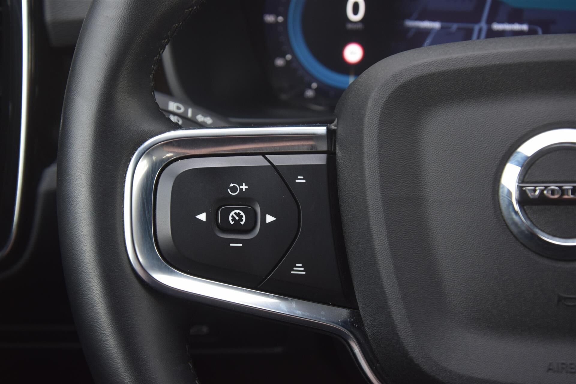 Billede af Volvo XC40 P6 Recharge Plus 231HK 5d Aut.