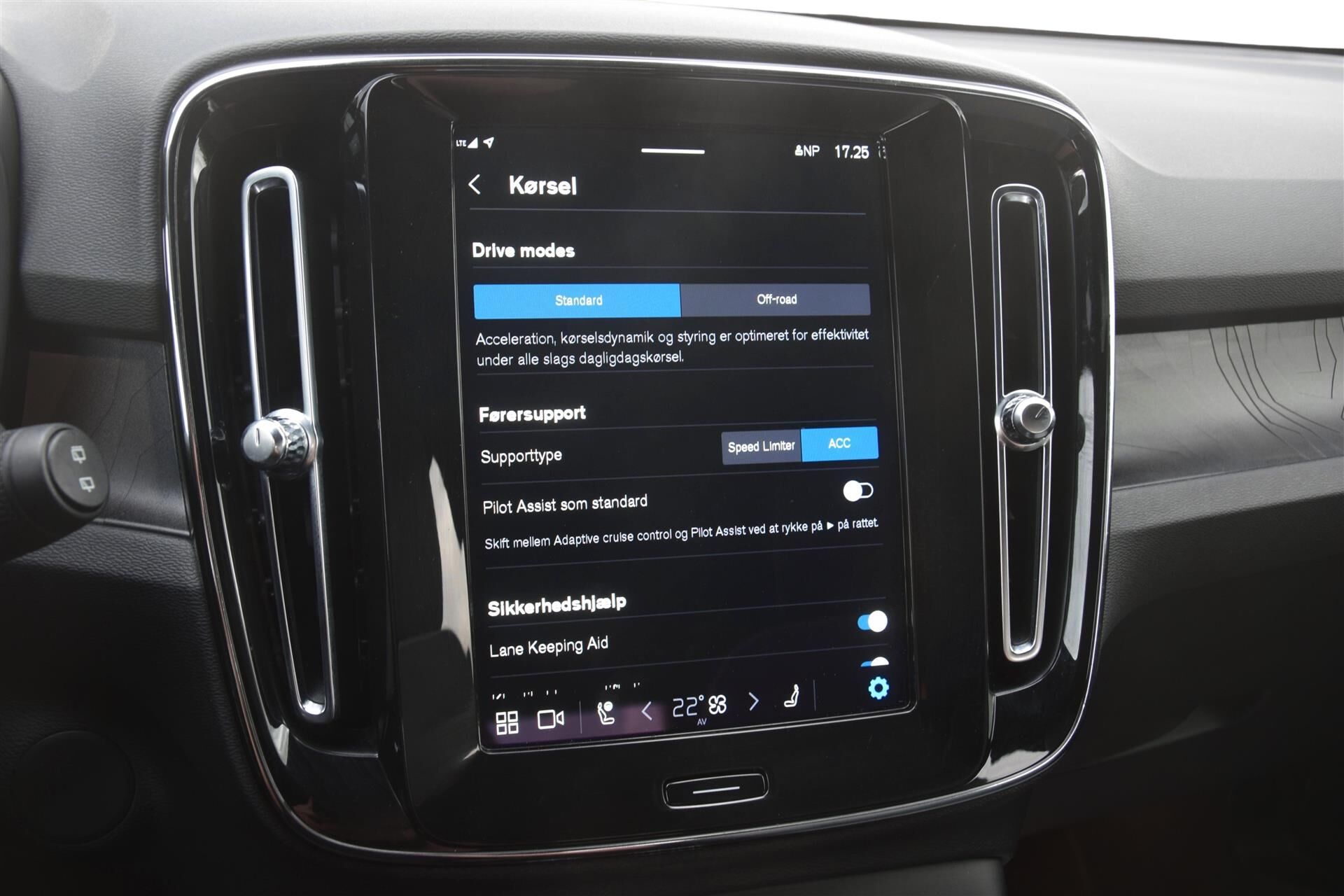 Billede af Volvo XC40 P6 Recharge Plus 231HK 5d Aut.