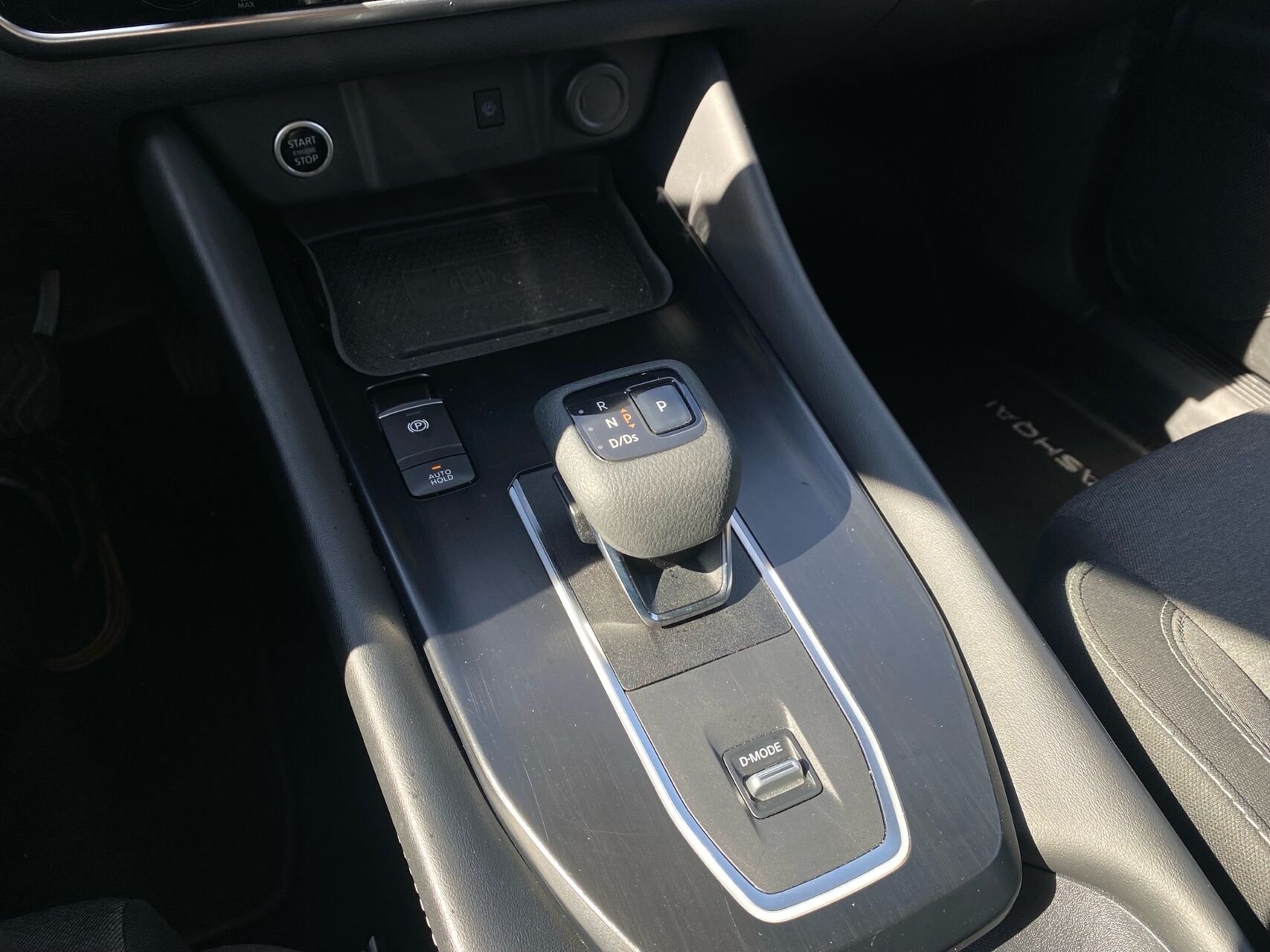 Billede af Nissan Qashqai 1,3 MHEV  Mild hybrid N-Connecta X-Tronic 158HK 5d 7g Aut.