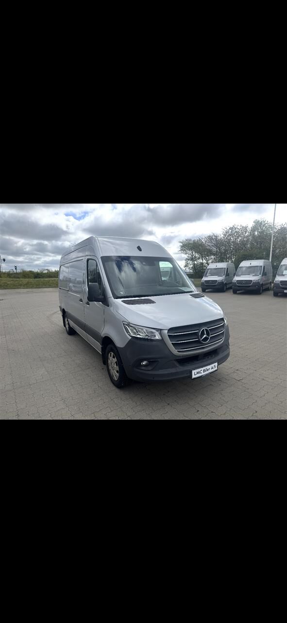 Billede af Mercedes-Benz Sprinter 319 3,0 CDI A2 H2 RWD 7G-Tronic 190HK Van 7g Aut.