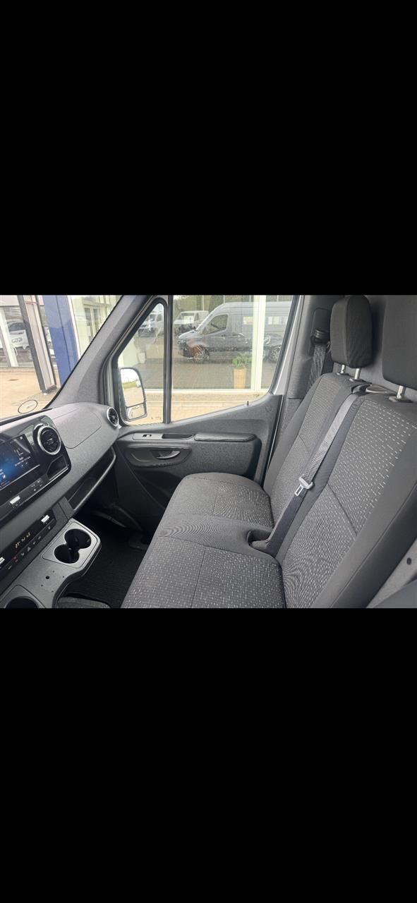 Billede af Mercedes-Benz Sprinter 319 3,0 CDI A2 H2 RWD 7G-Tronic 190HK Van 7g Aut.