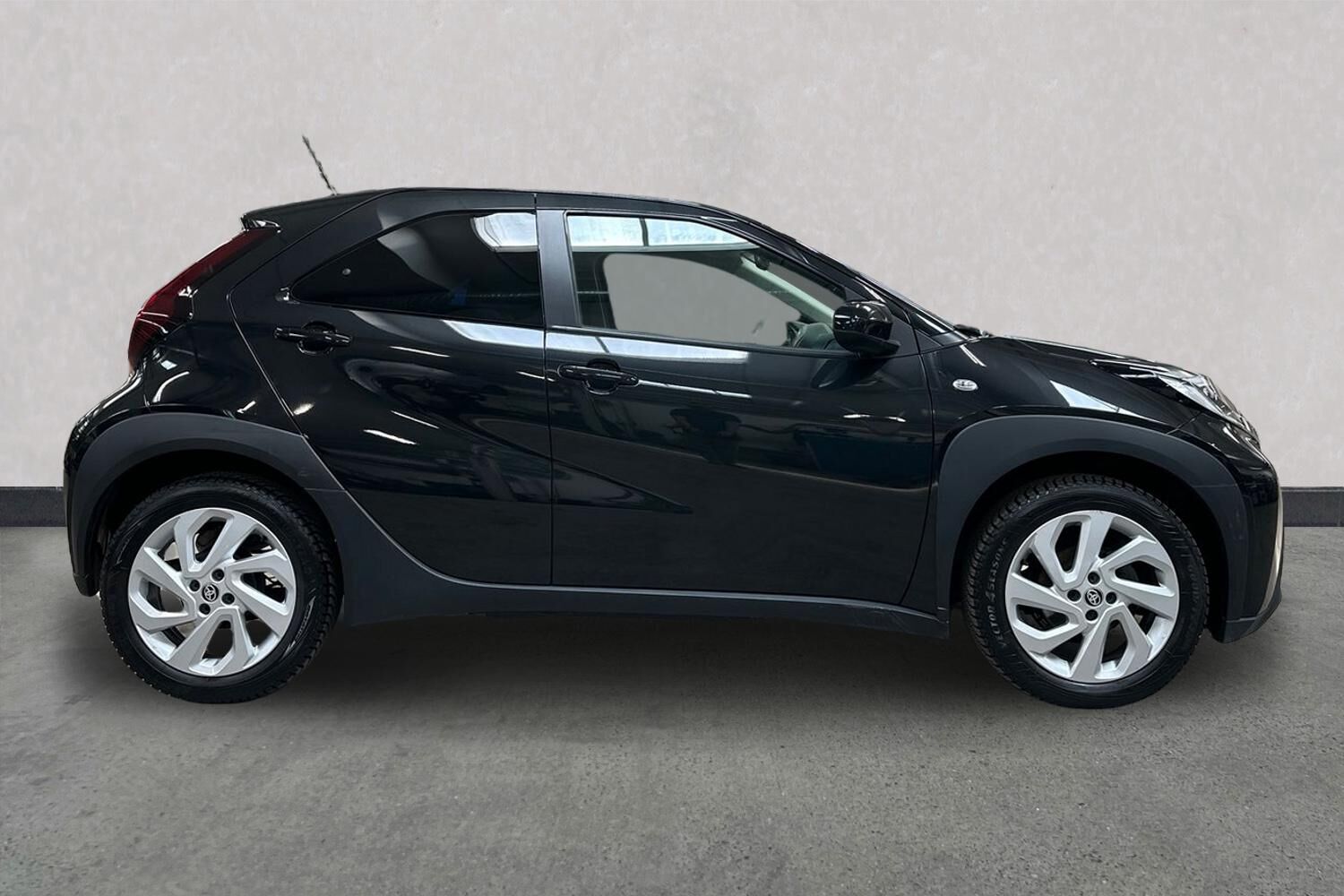 Billede af Toyota Aygo X 1,0 VVT-I Active 72HK 5d Aut.