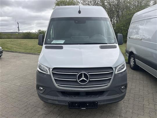 Mercedes-Benz Sprinter 316 2,1 CDI A2 H2 RWD 163HK Van 6g