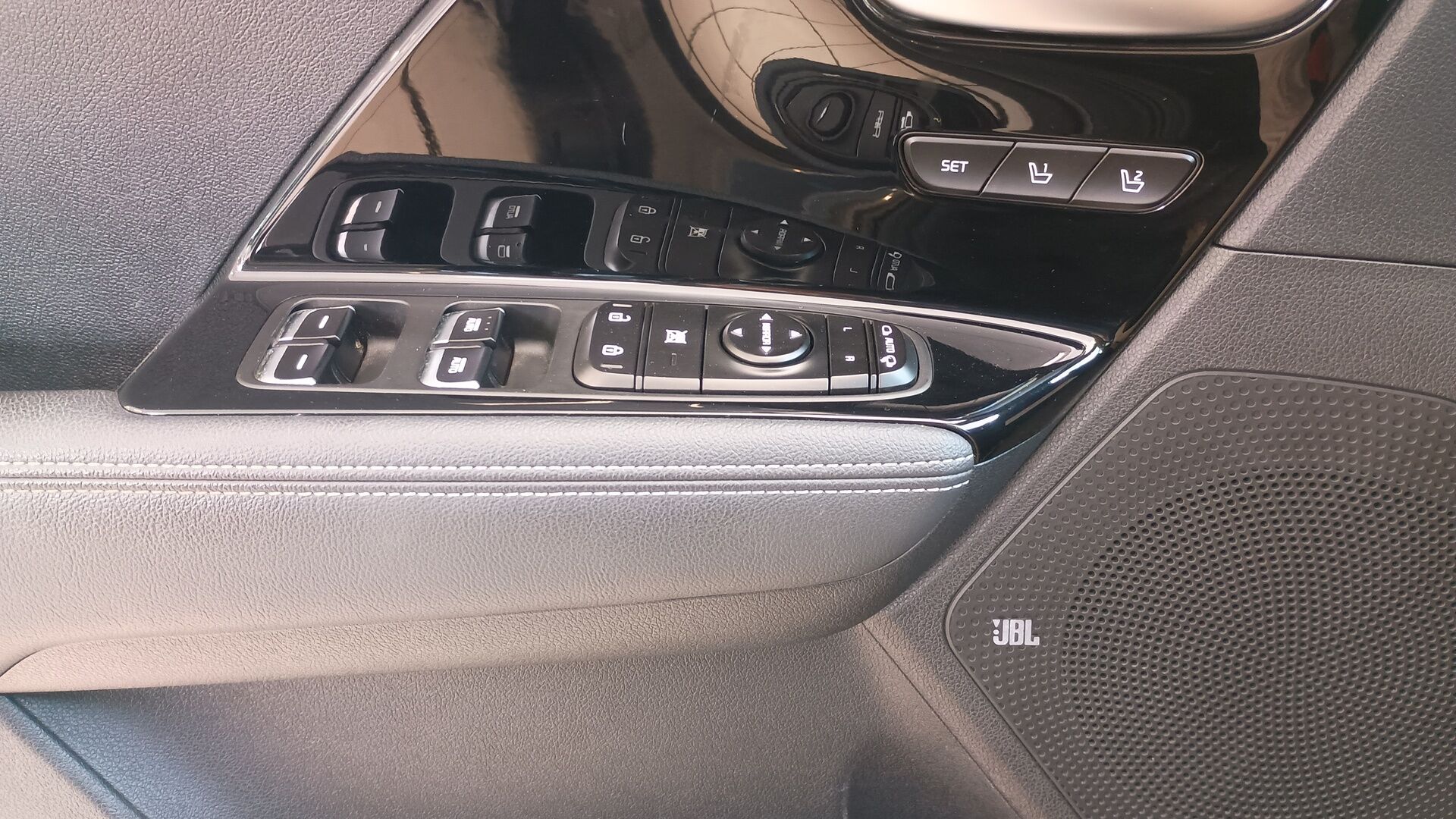 Billede af Kia Niro 1,6 GDI PHEV  Plugin-hybrid Advance DCT 141HK 5d 6g Aut.