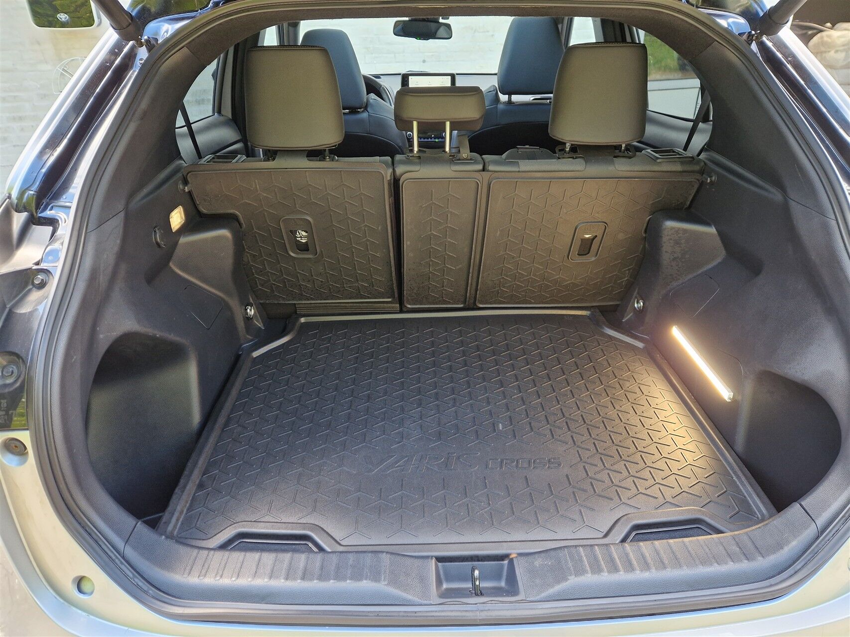 Billede af Toyota Yaris Cross 1,5 Hybrid Adventure Technology Plus 116HK 5d Trinl. Gear