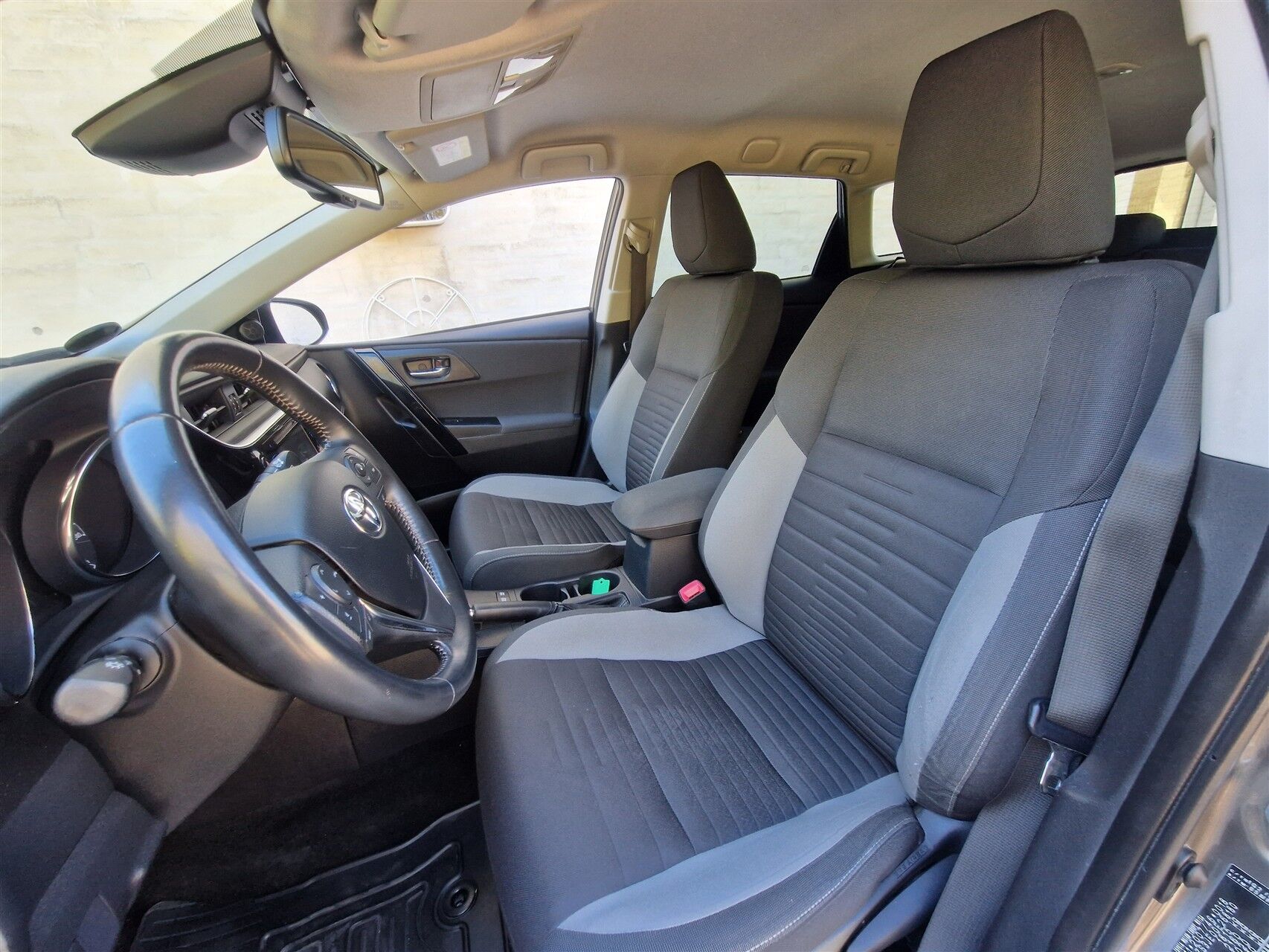 Billede af Toyota Auris Touring Sports 1,8 Hybrid H2 Comfort Safety Sense 136HK Stc Aut.