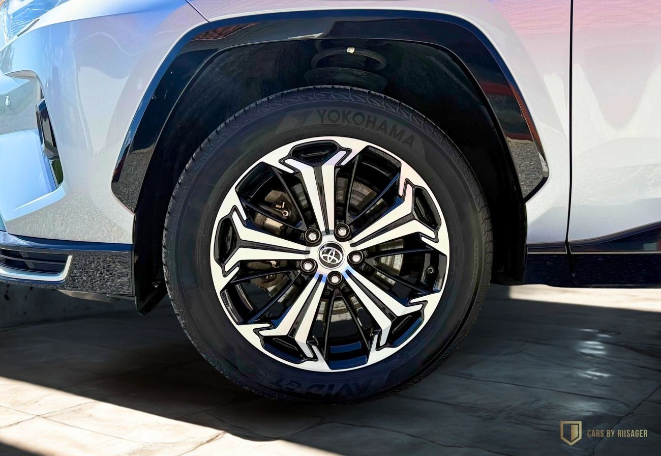 Billede af Toyota RAV4 Plug-in 2,5 Plugin-hybrid Style AWD 306HK 5d 6g Aut.