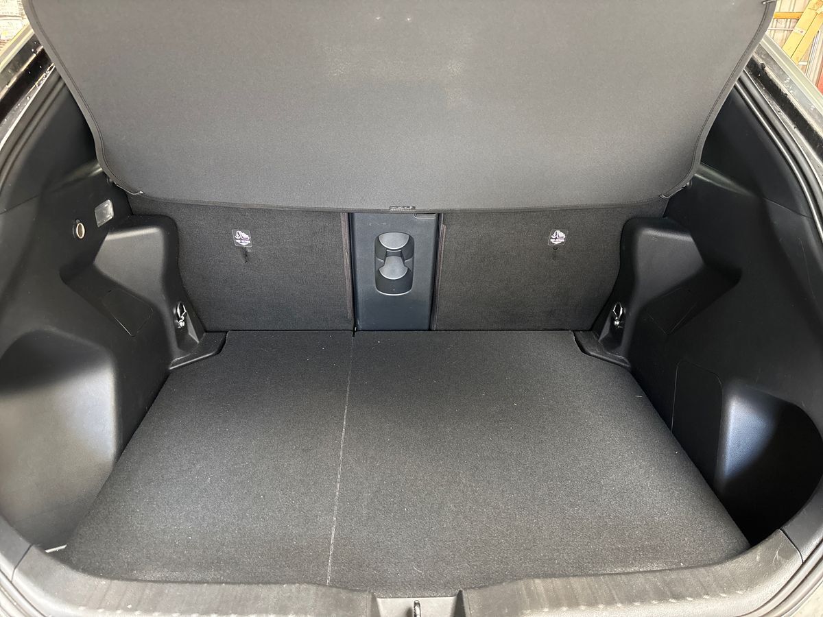 Billede af Toyota Yaris Cross 1,5 Hybrid Premium Edition 116HK 5d Trinl. Gear