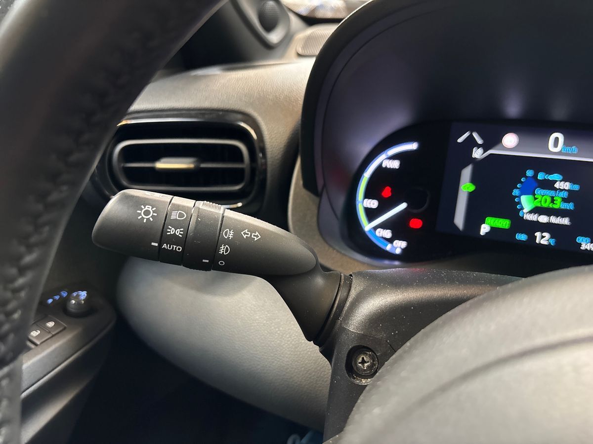Billede af Toyota Yaris Cross 1,5 Hybrid Premium Edition 116HK 5d Trinl. Gear