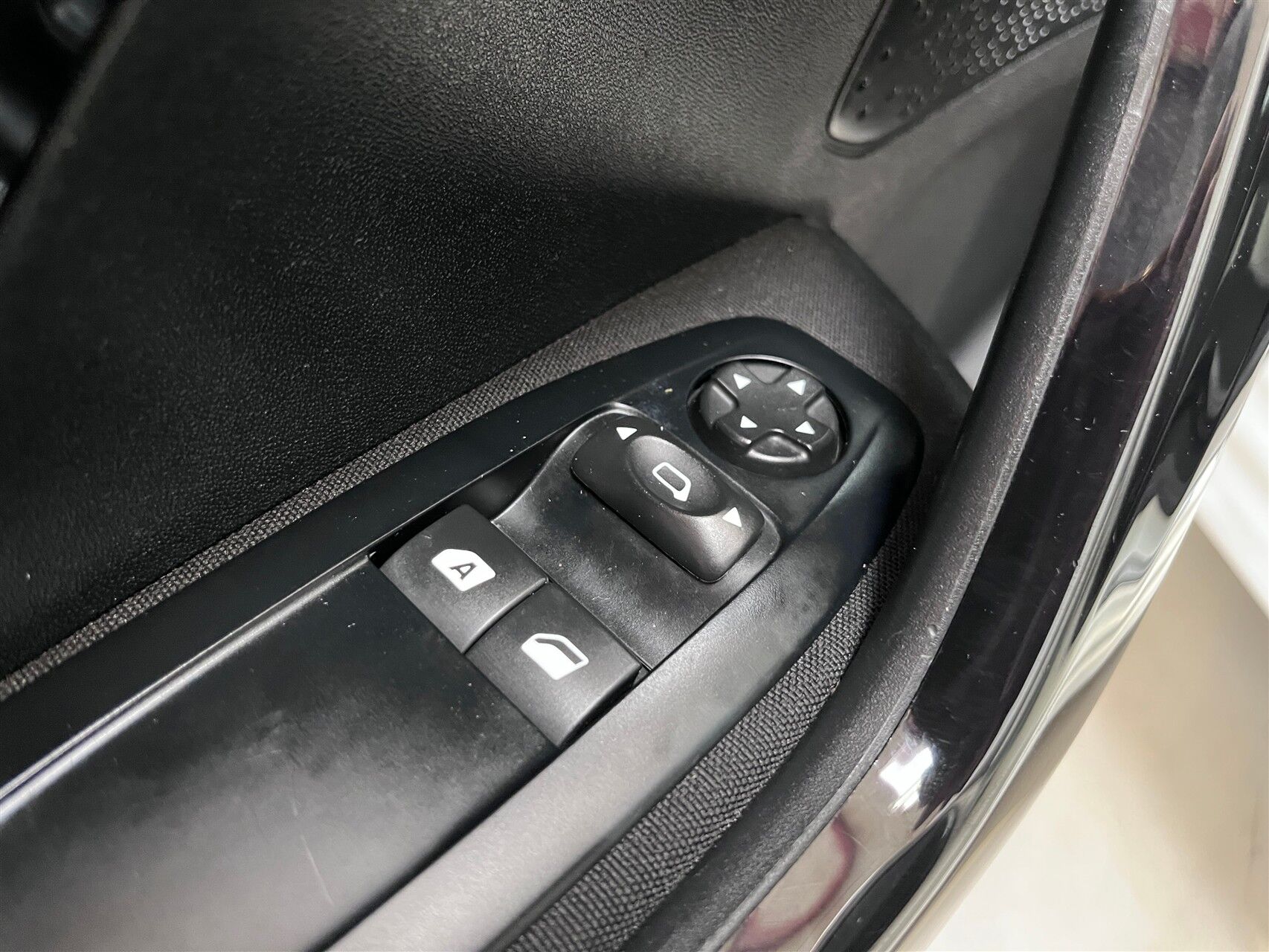 Billede af Peugeot 208 1,6 e-HDi Style 92HK 5d