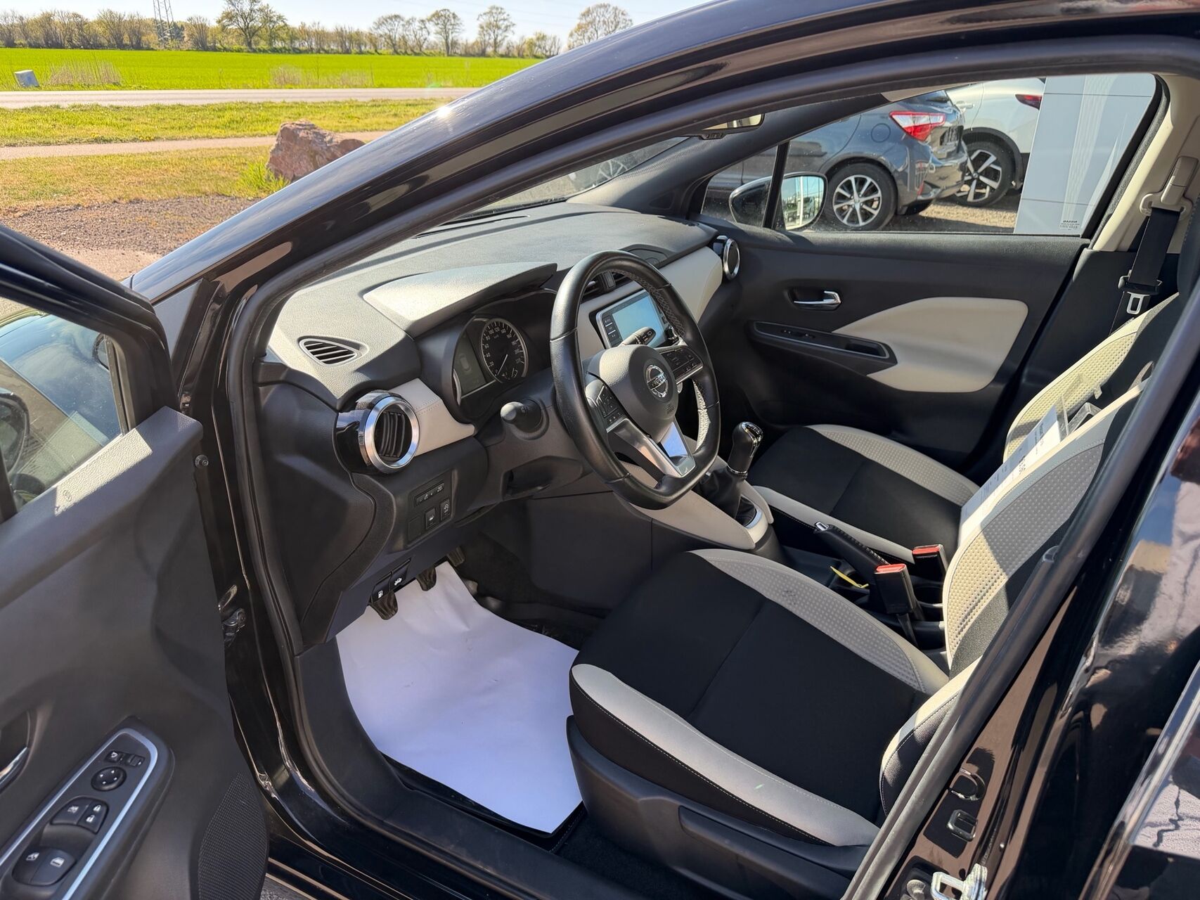 Billede af Nissan Micra 1,0 IG-T Tekna Start/Stop 100HK 5d