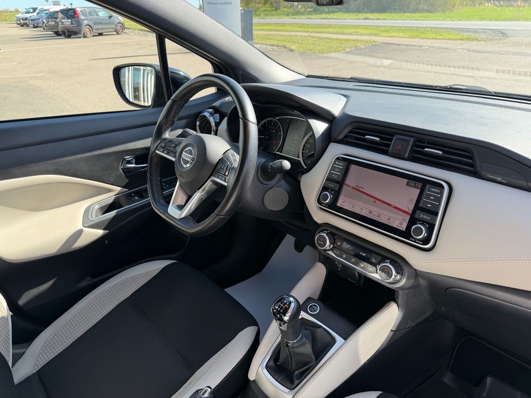 Billede af Nissan Micra 1,0 IG-T Tekna Start/Stop 100HK 5d
