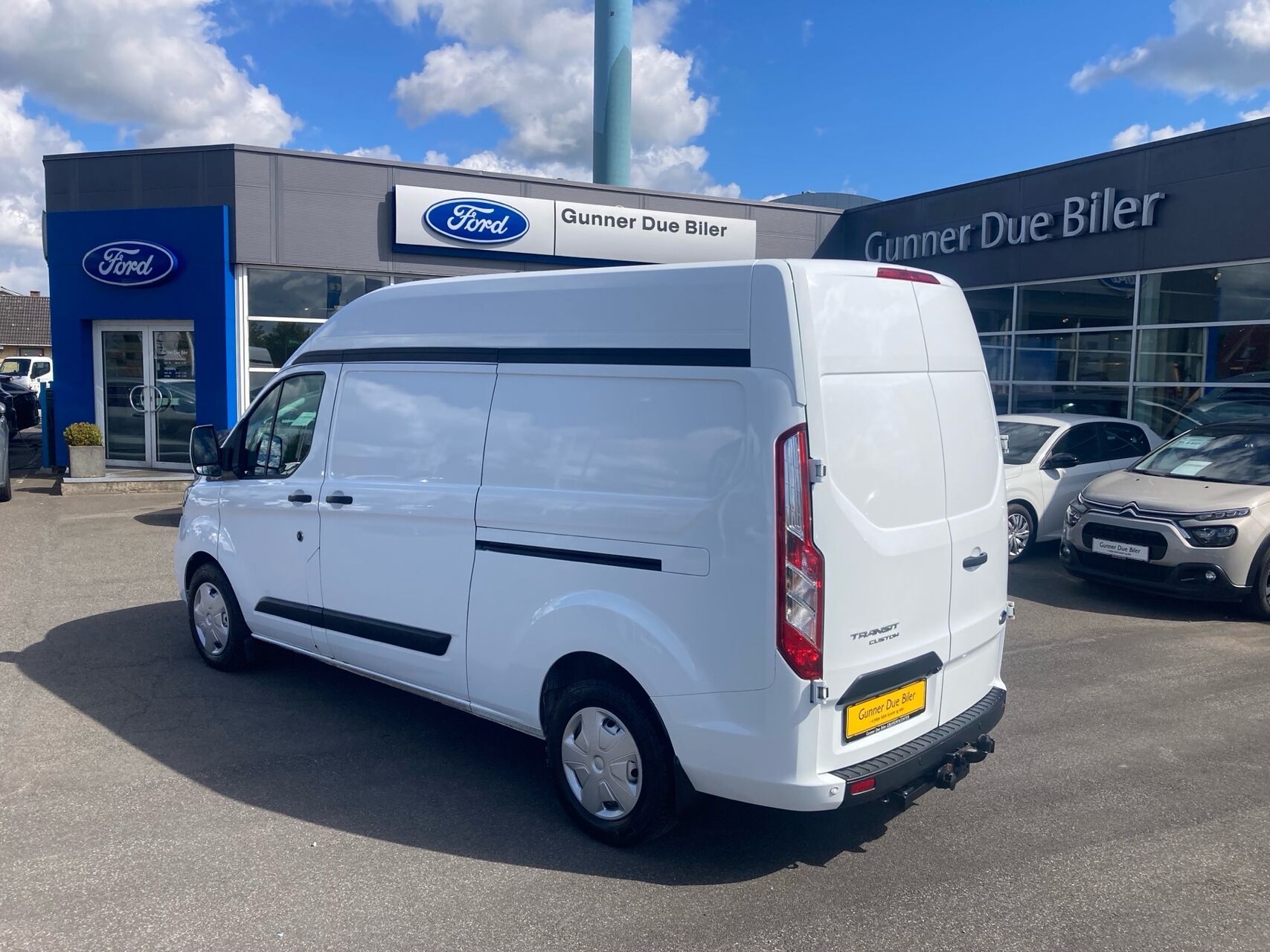 Billede af Ford Transit Custom 340 L2H1 2,0 TDCi Trend 130HK Van 6g Aut.