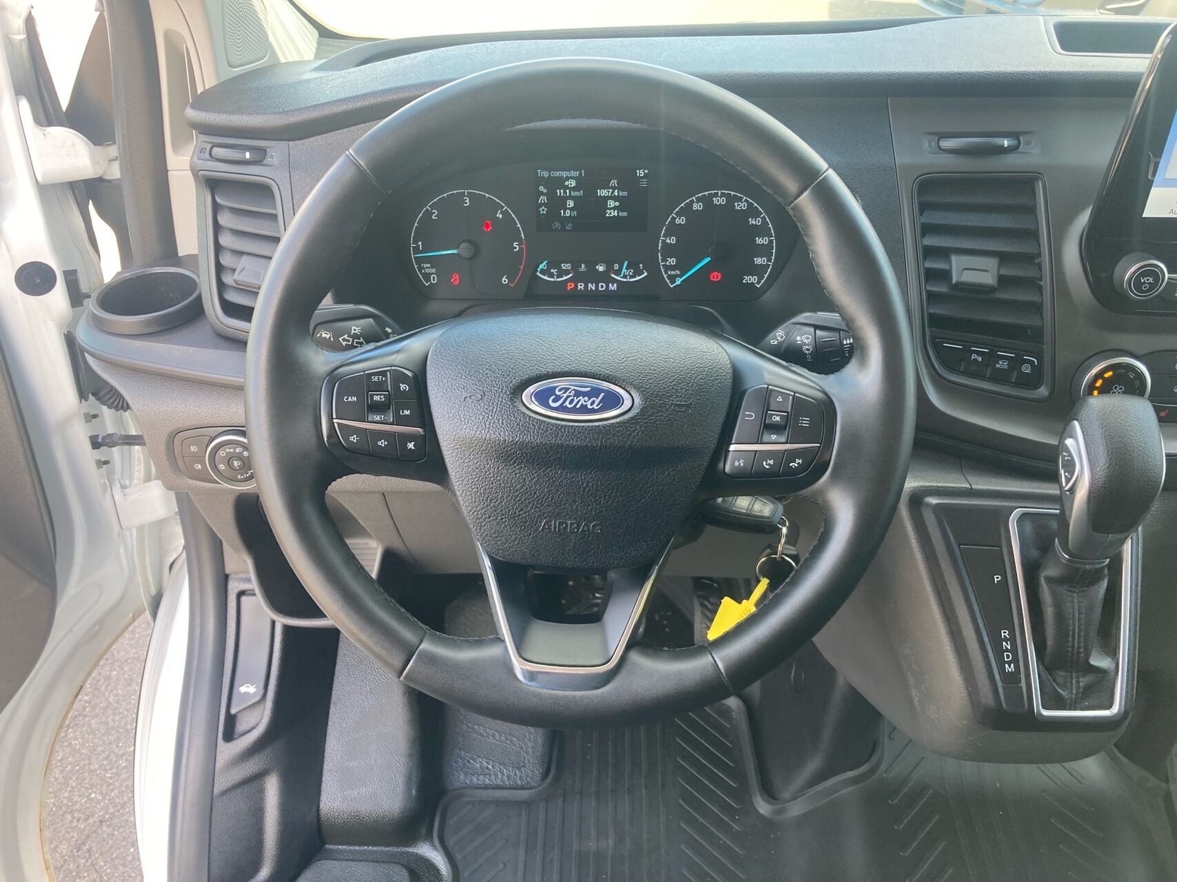 Billede af Ford Transit Custom 340 L2H1 2,0 TDCi Trend 130HK Van 6g Aut.