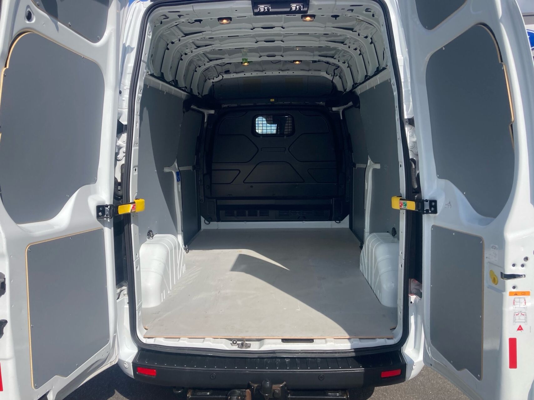 Billede af Ford Transit Custom 340 L2H1 2,0 TDCi Trend 130HK Van 6g Aut.