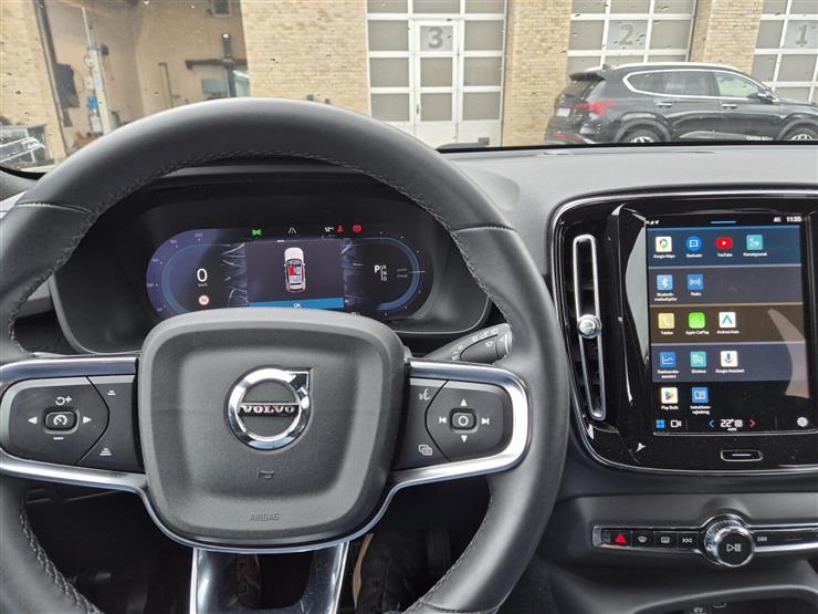 Volvo XC40 Recharge Single Engine Core 231HK 5d Aut.