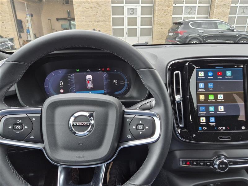 Volvo XC40 Recharge Single Engine Core 231HK 5d Aut.