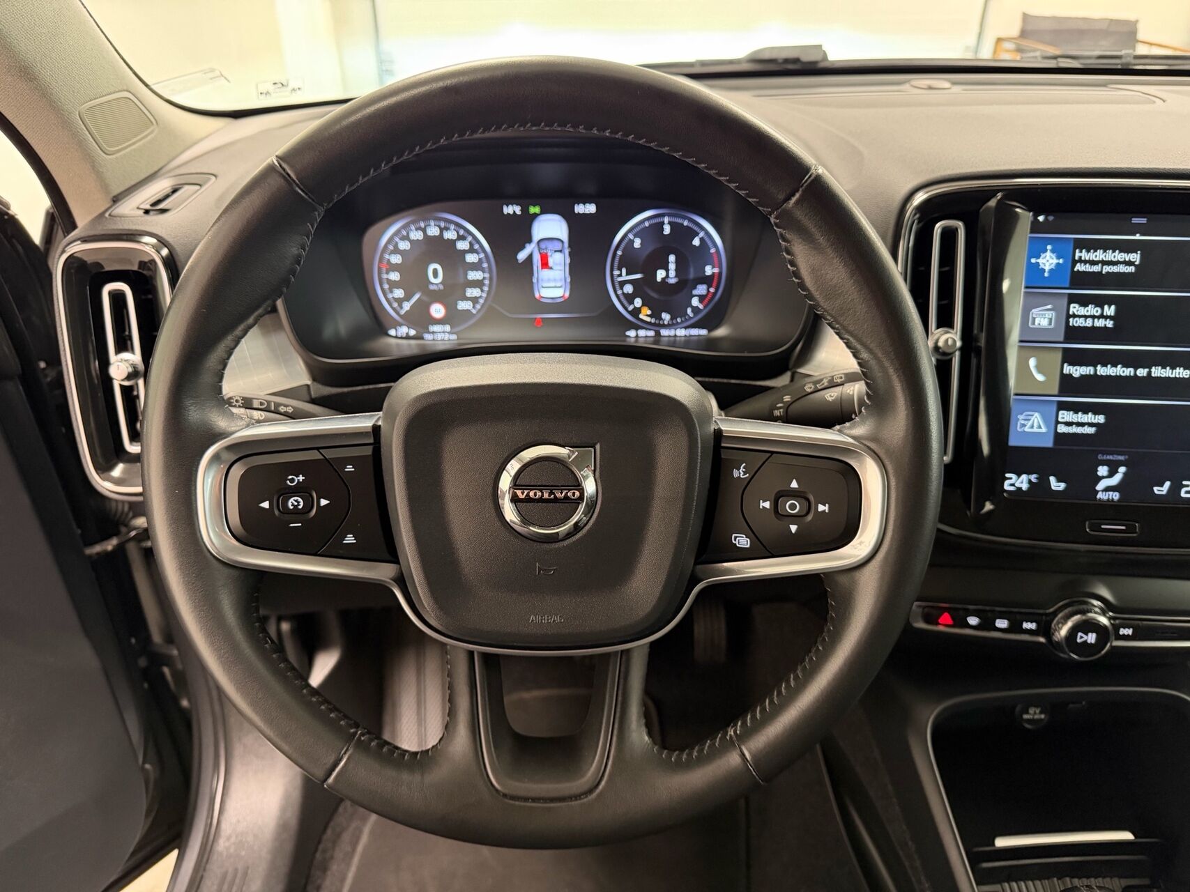 Billede af Volvo XC40 2,0 D3 Momentum 150HK 5d 8g Aut.