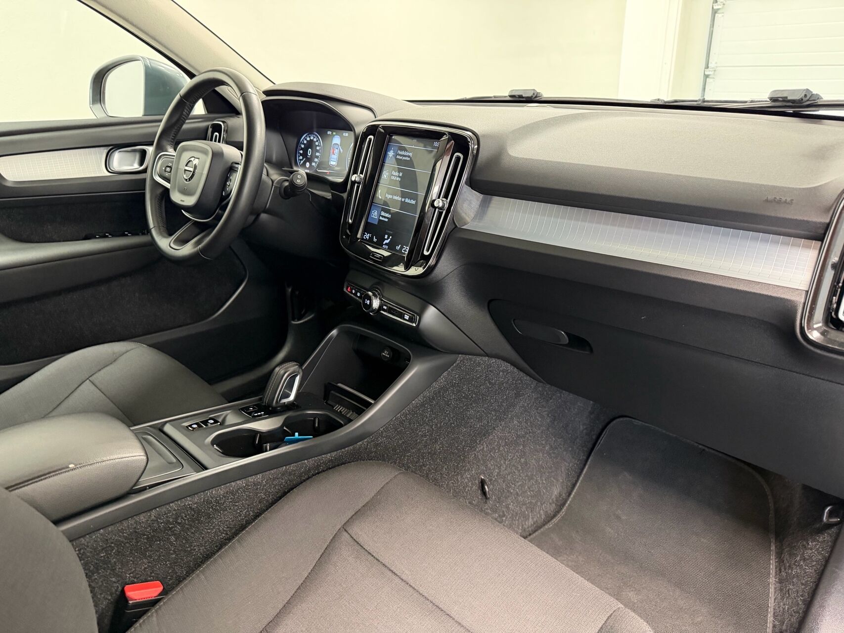 Billede af Volvo XC40 2,0 D3 Momentum 150HK 5d 8g Aut.