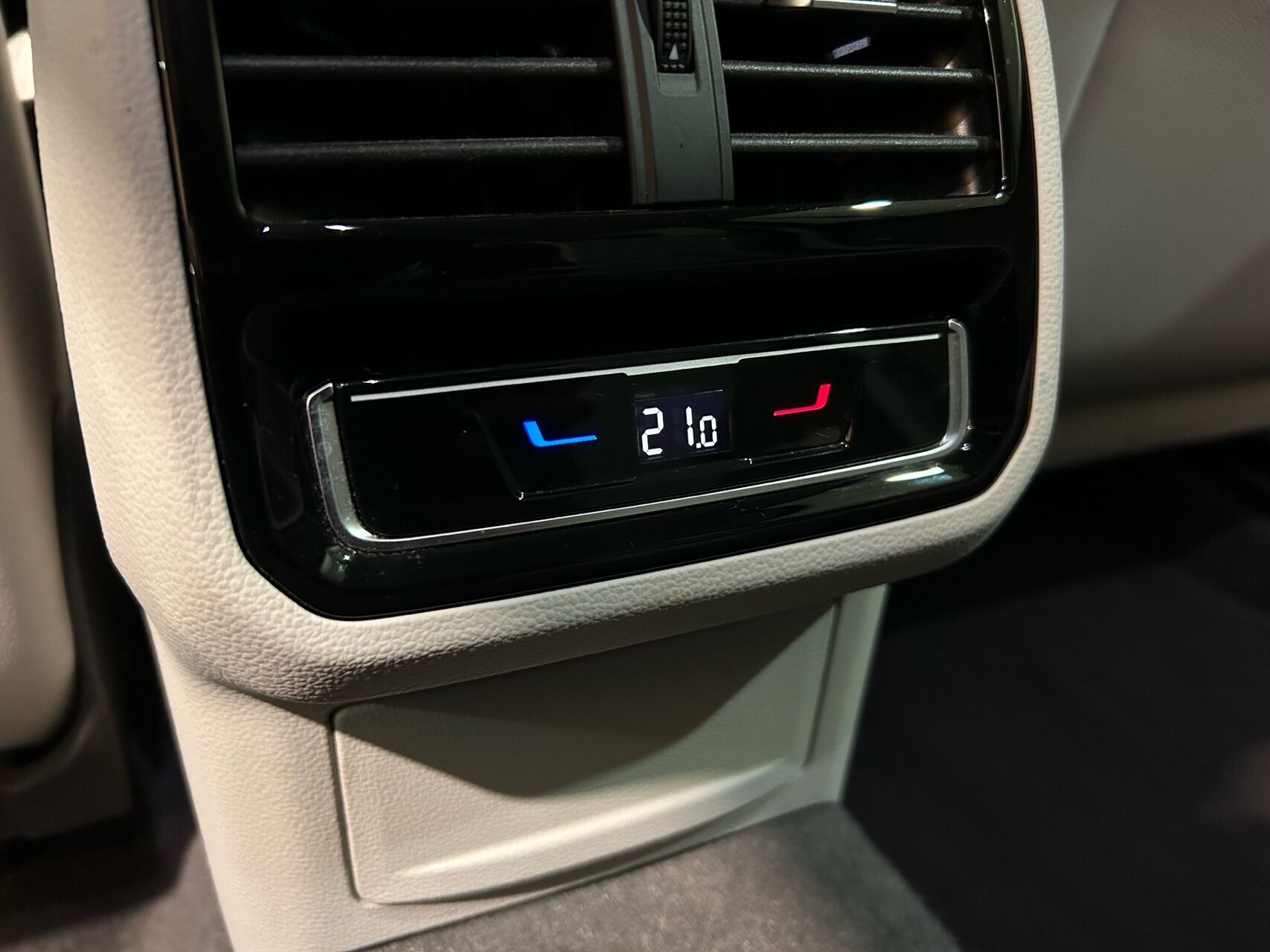 Billede af VW Passat Variant 1,4 TSI  Plugin-hybrid GTE DSG 218HK Stc 6g Aut.