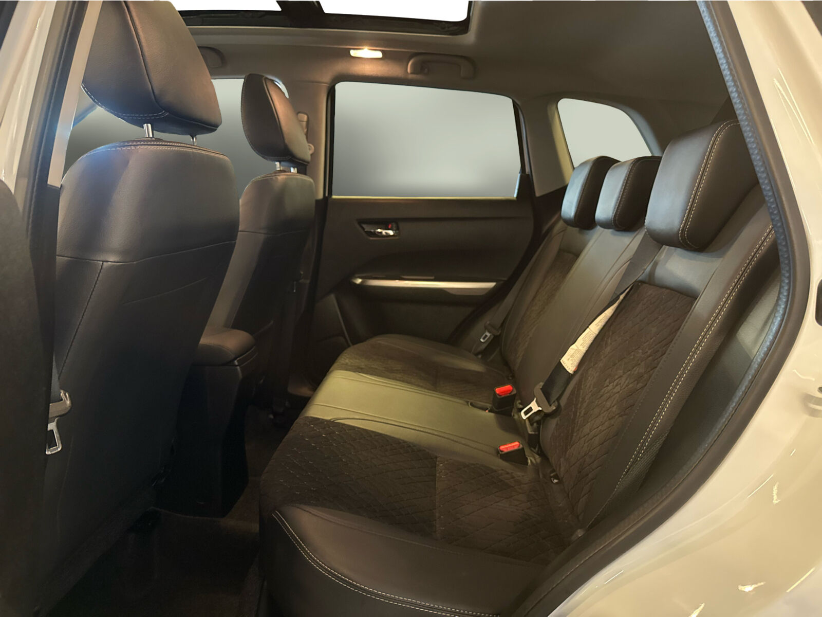 Billede af Suzuki Vitara 1,4 Boosterjet Adventure Hit 140HK 5d 6g Aut.