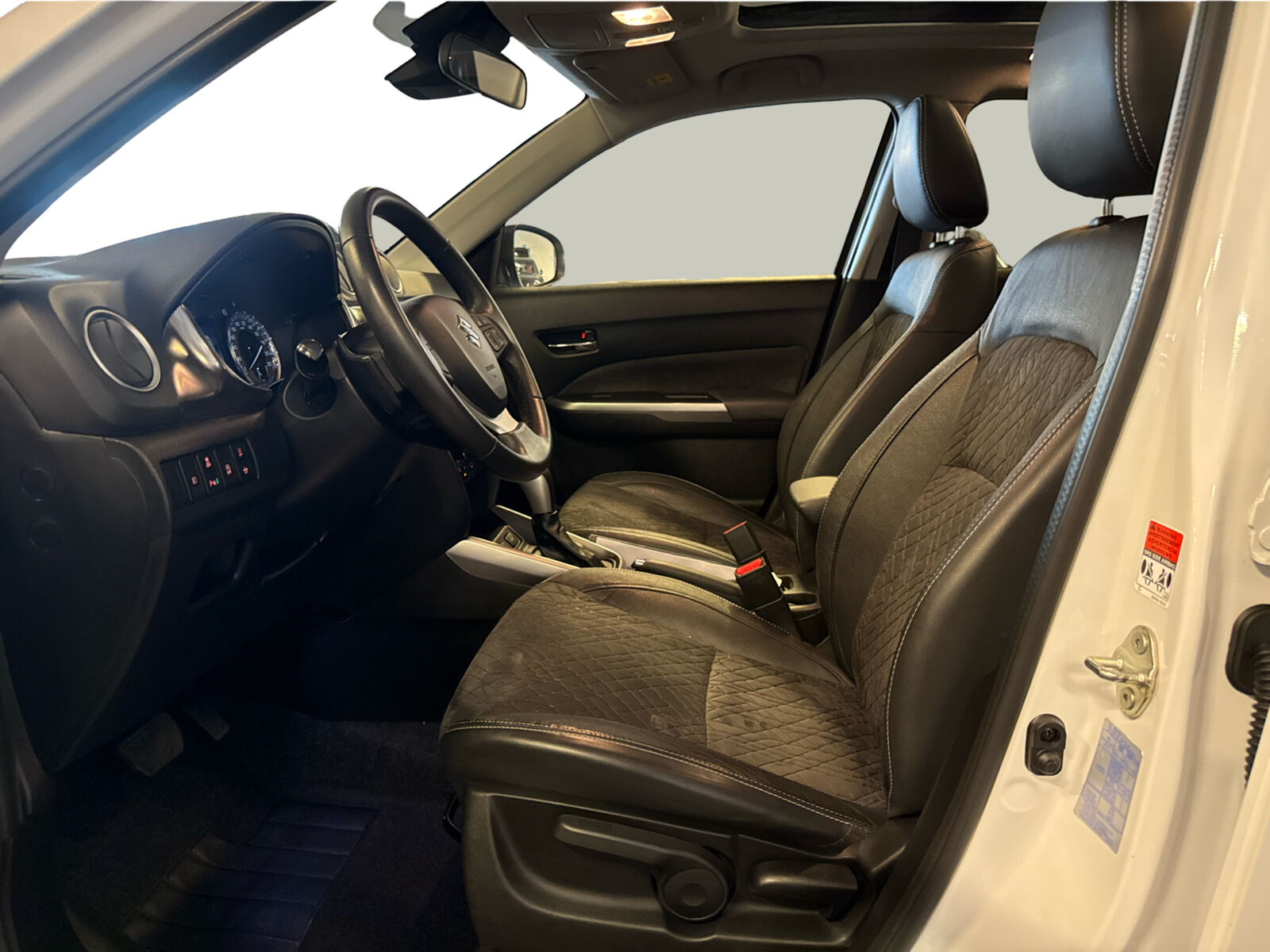 Billede af Suzuki Vitara 1,4 Boosterjet Adventure Hit 140HK 5d 6g Aut.