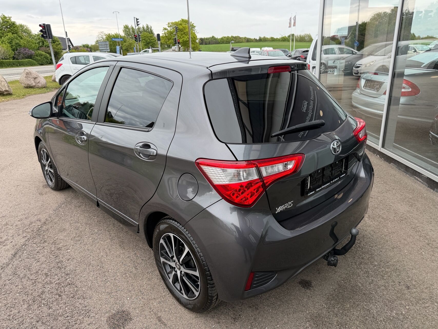 Billede af Toyota Yaris 1,5 VVT-I T2 Limited Multidrive S 111HK 5d 6g Aut.