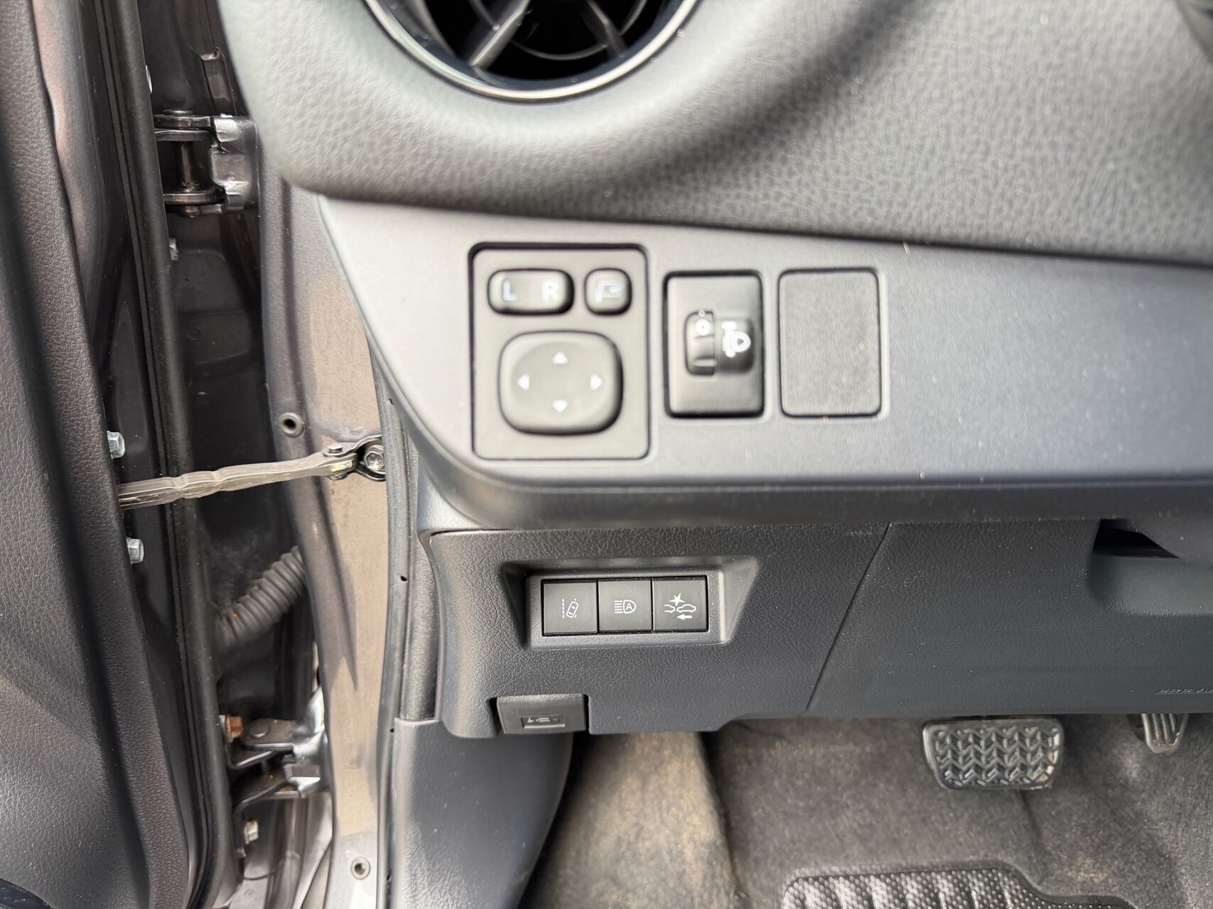 Billede af Toyota Yaris 1,5 VVT-I T2 Limited Multidrive S 111HK 5d 6g Aut.