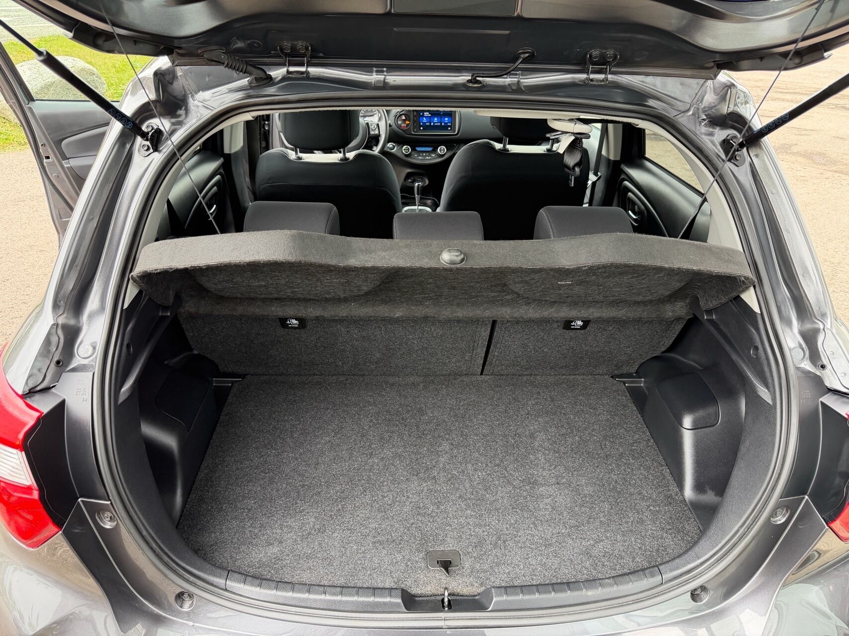 Billede af Toyota Yaris 1,5 VVT-I T2 Limited Multidrive S 111HK 5d 6g Aut.