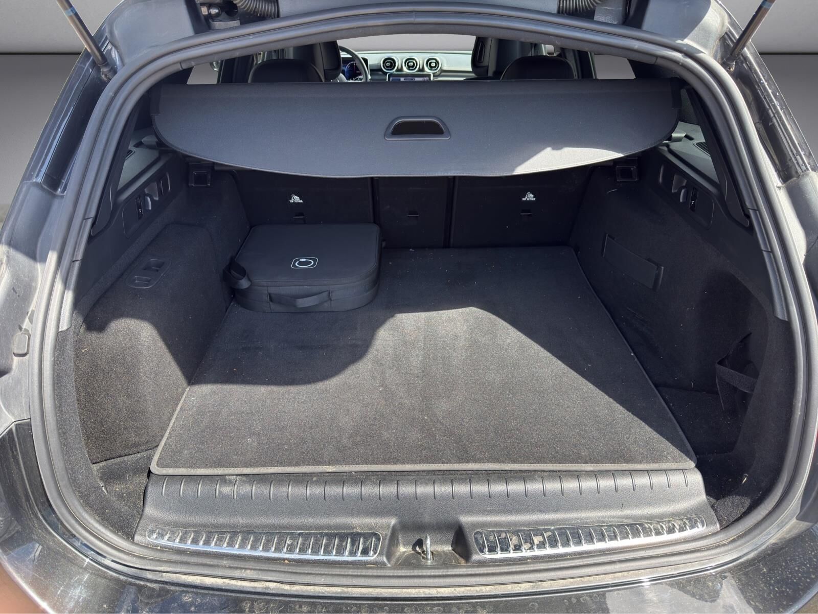 Billede af Mercedes-Benz C300 e T 2,0 Plugin-hybrid AMG Line 9G-Tronic 313HK Stc Aut.